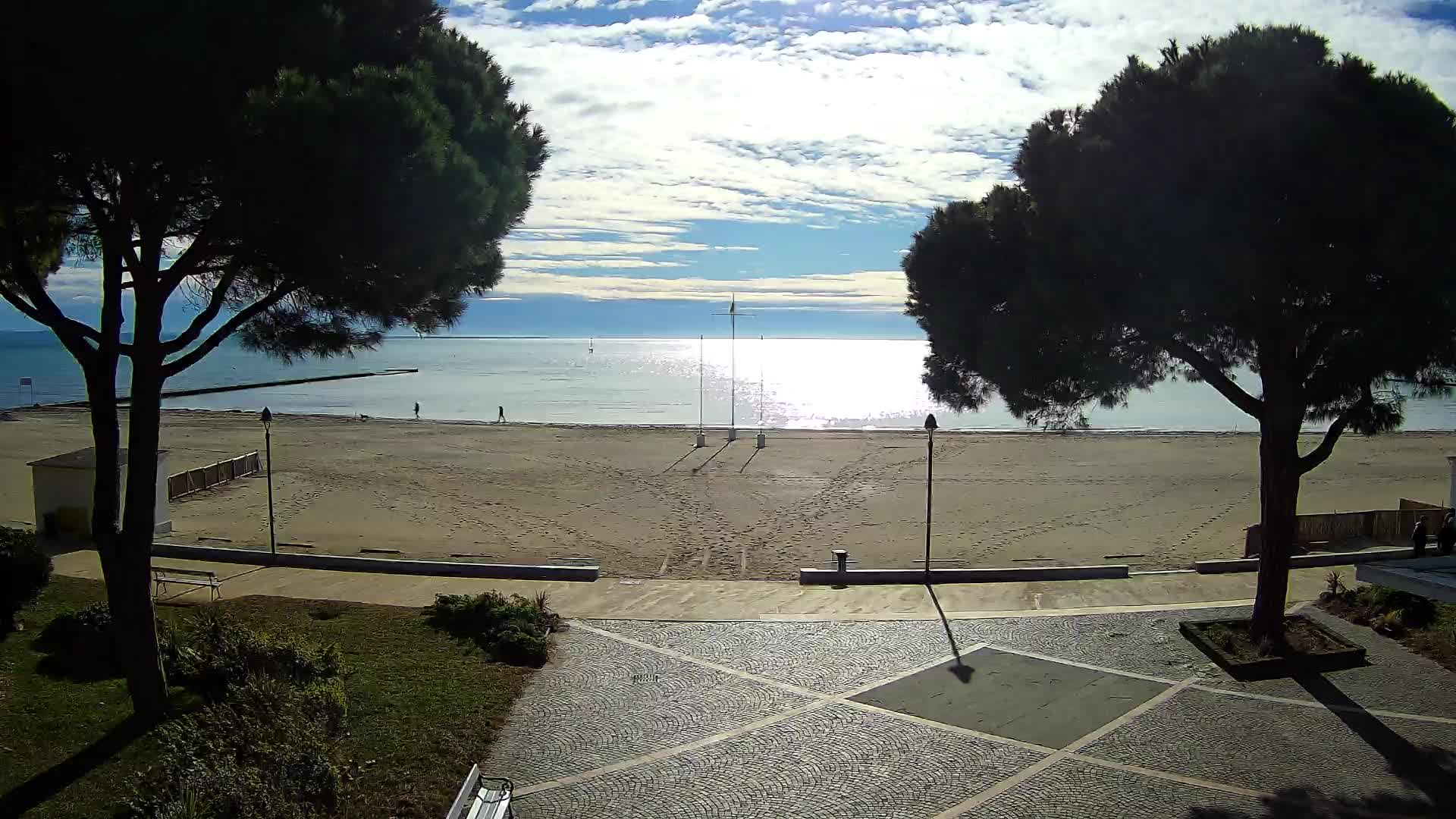 Grado Beach Webcam Entrance | Real-Time View of the Seaside