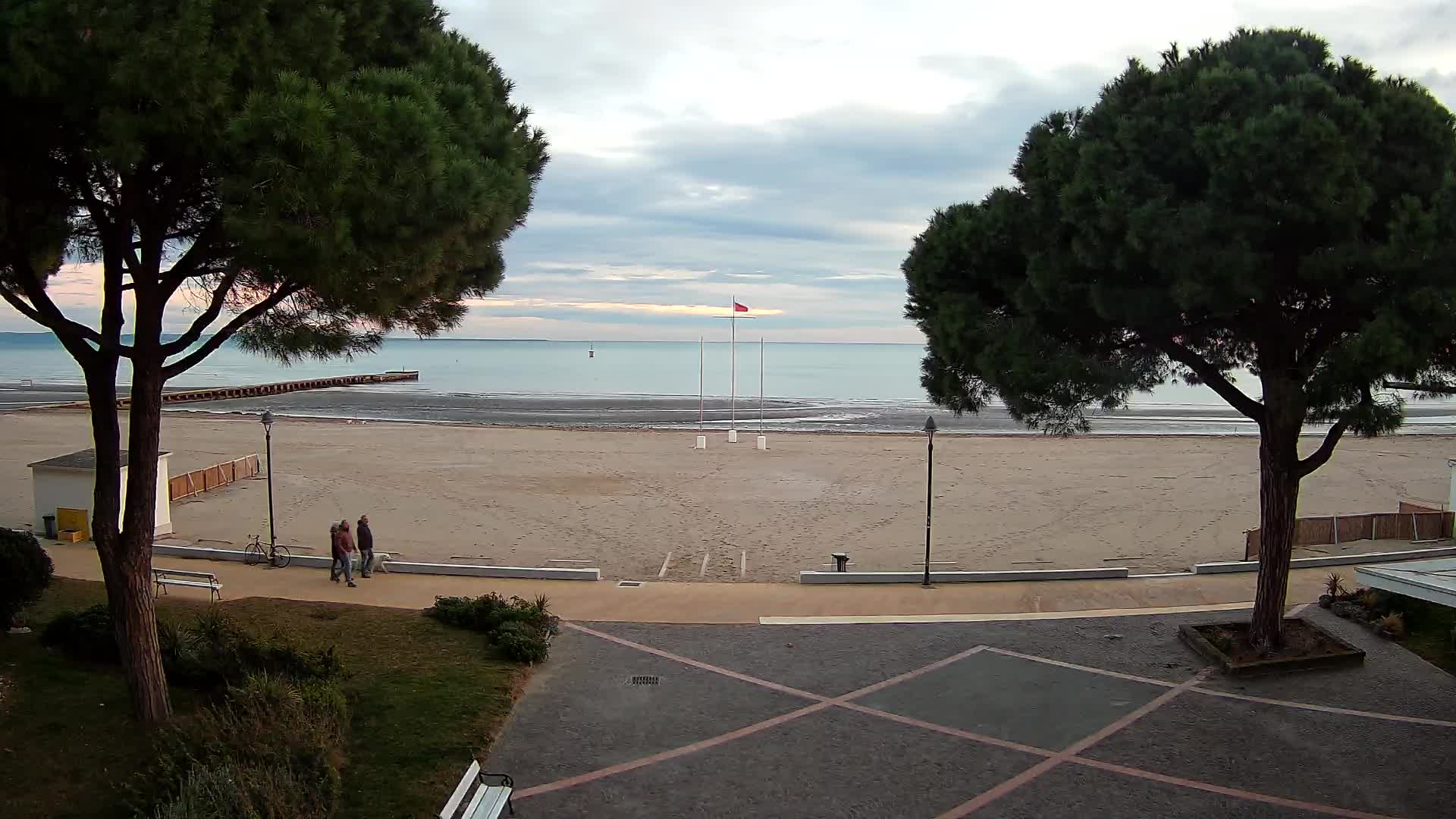 Grado Beach Webcam Entrance | Real-Time View of the Seaside