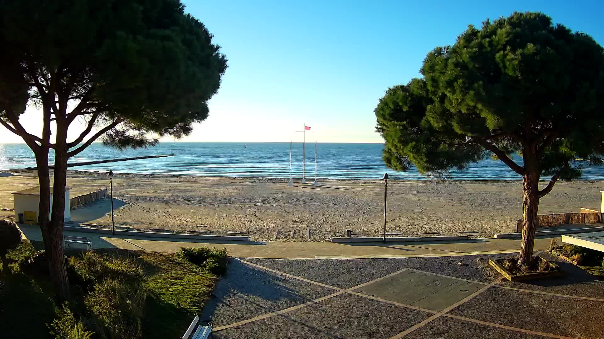 Grado Beach Webcam Entrance | Real-Time View of the Seaside