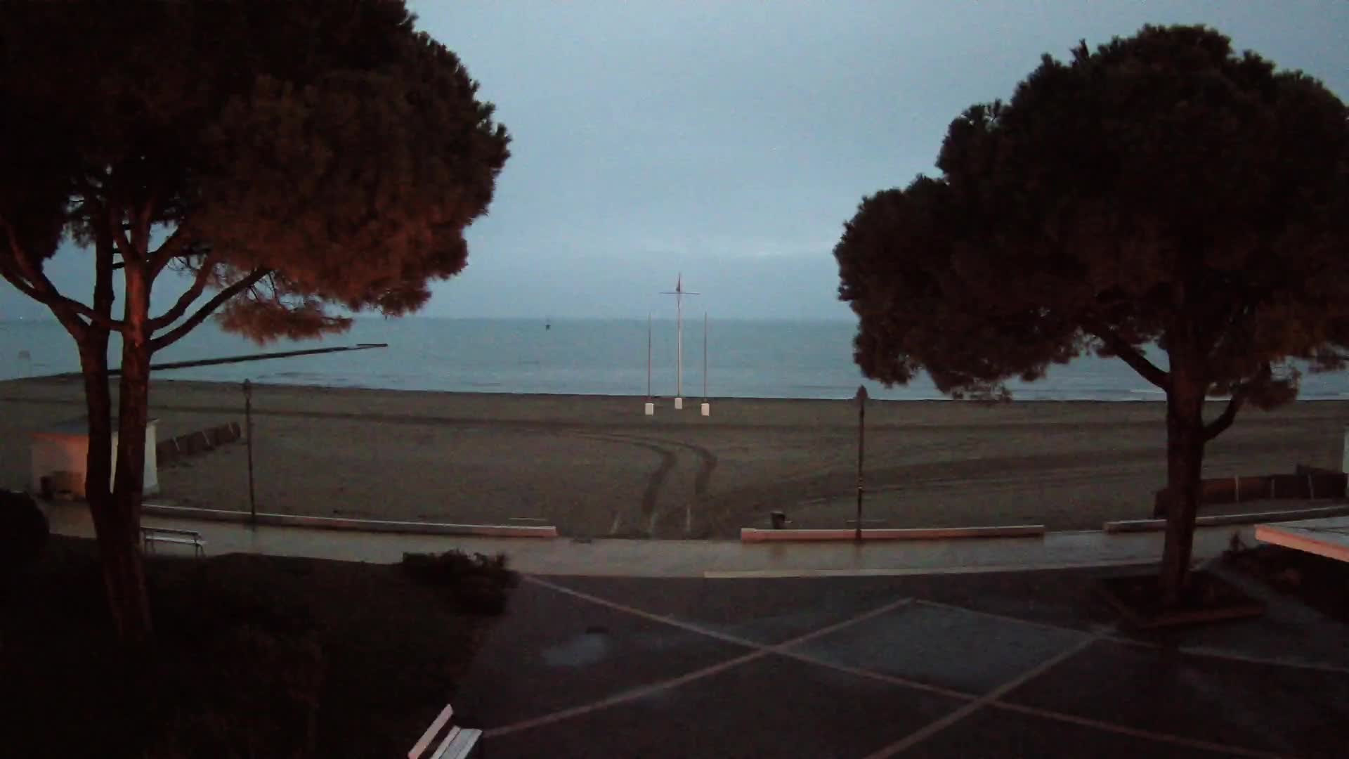 Grado Beach Webcam Entrance | Real-Time View of the Seaside