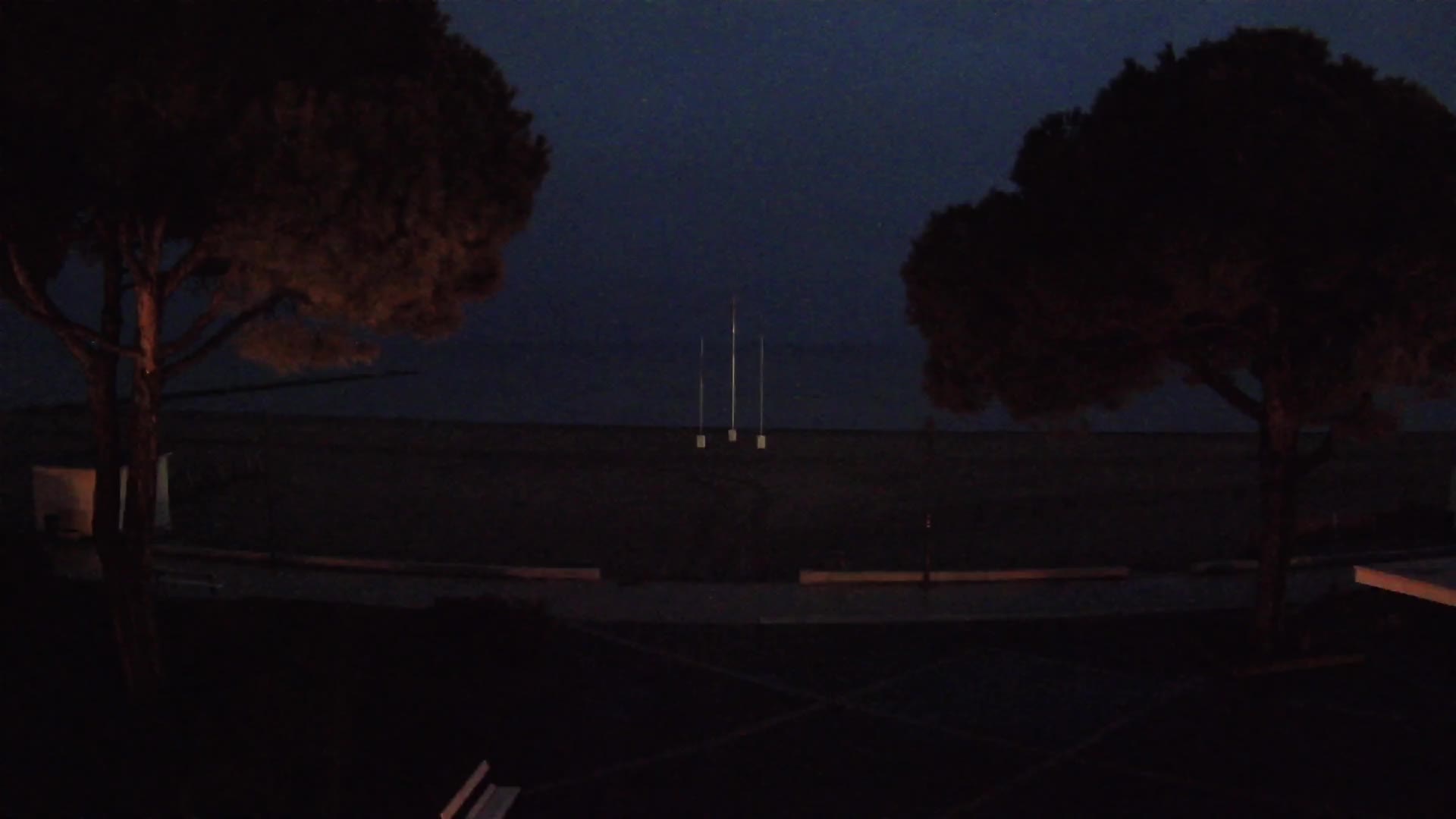 Grado Beach Webcam Entrance | Real-Time View of the Seaside