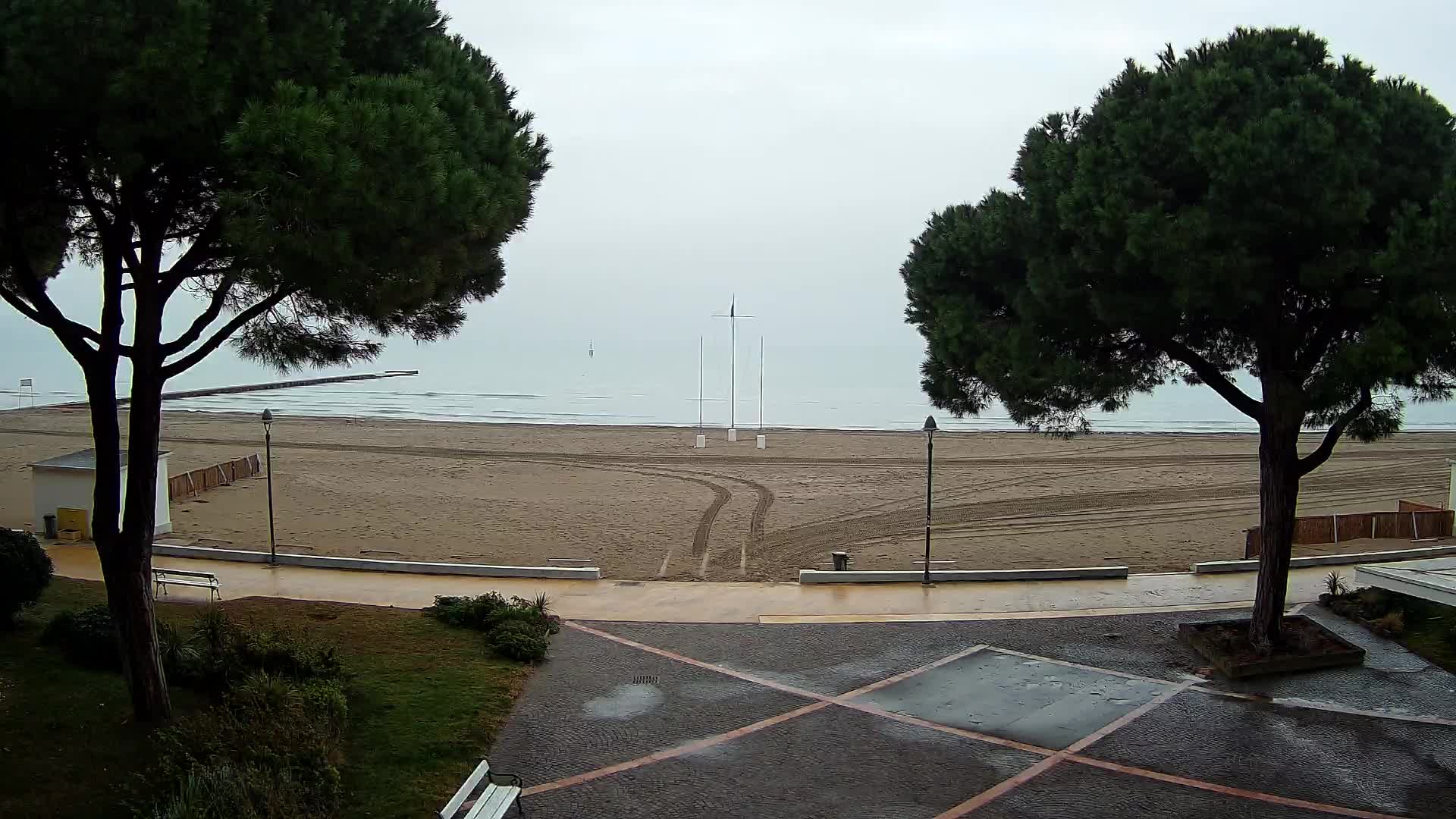 Grado Beach Webcam Entrance | Real-Time View of the Seaside