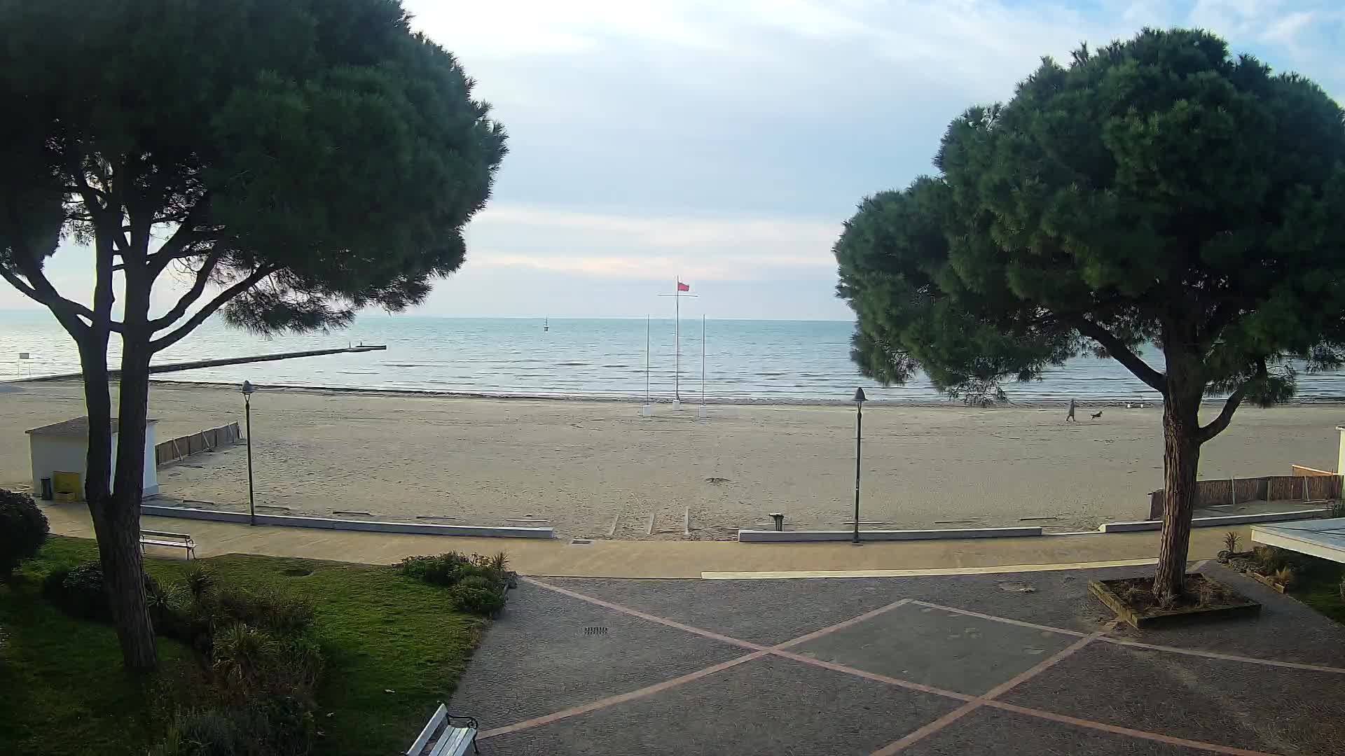 Grado Beach Webcam Entrance | Real-Time View of the Seaside