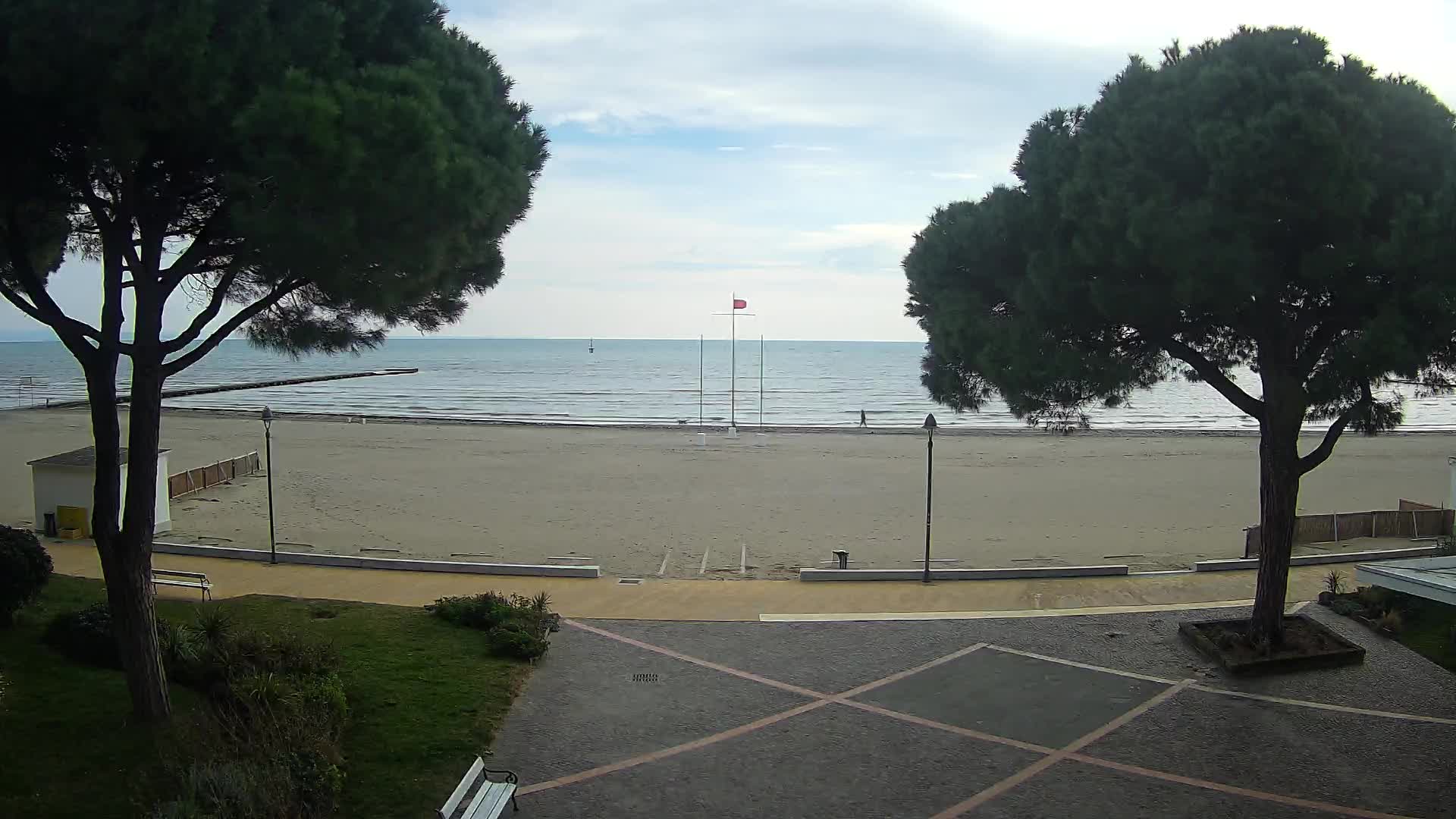 Grado Beach Webcam Entrance | Real-Time View of the Seaside