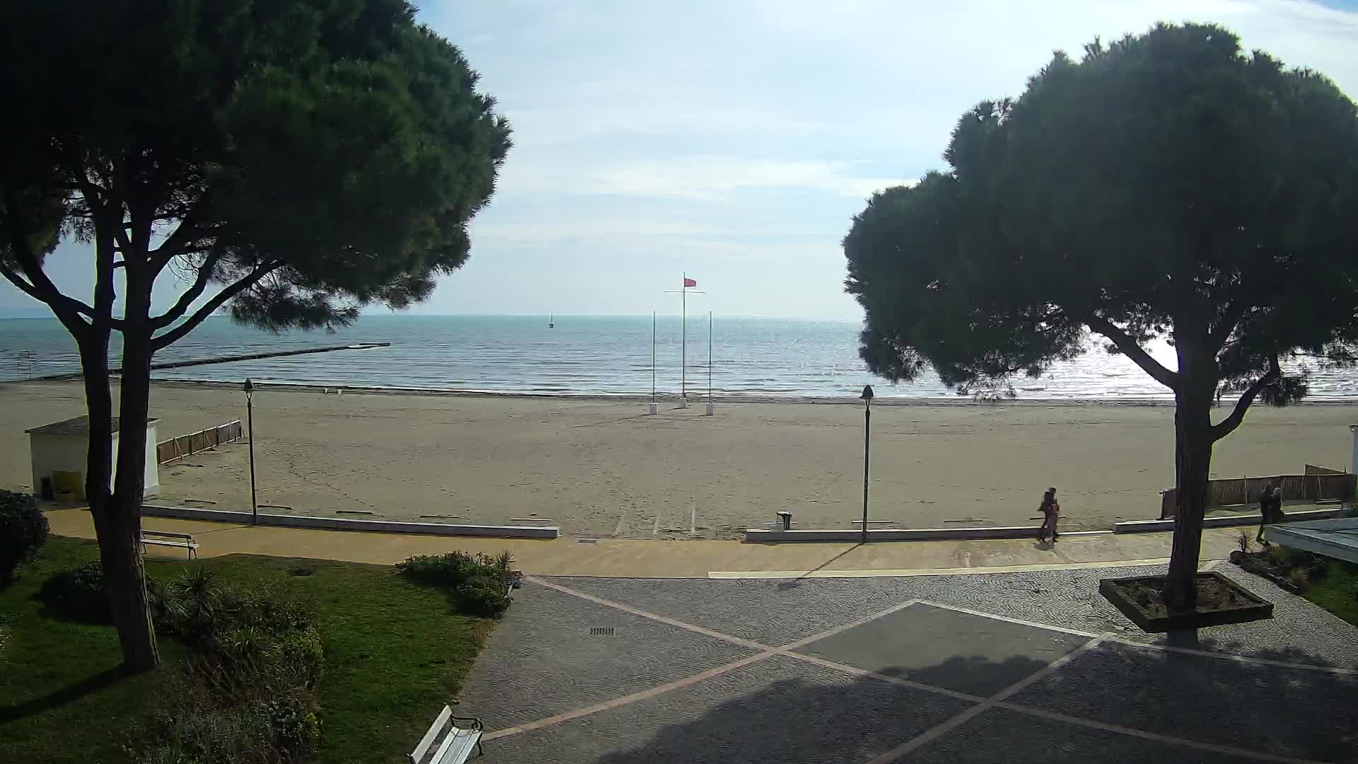 Grado Beach Webcam Entrance | Real-Time View of the Seaside