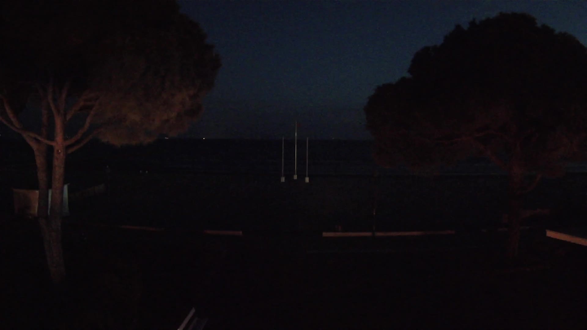 Grado Beach Webcam Entrance | Real-Time View of the Seaside