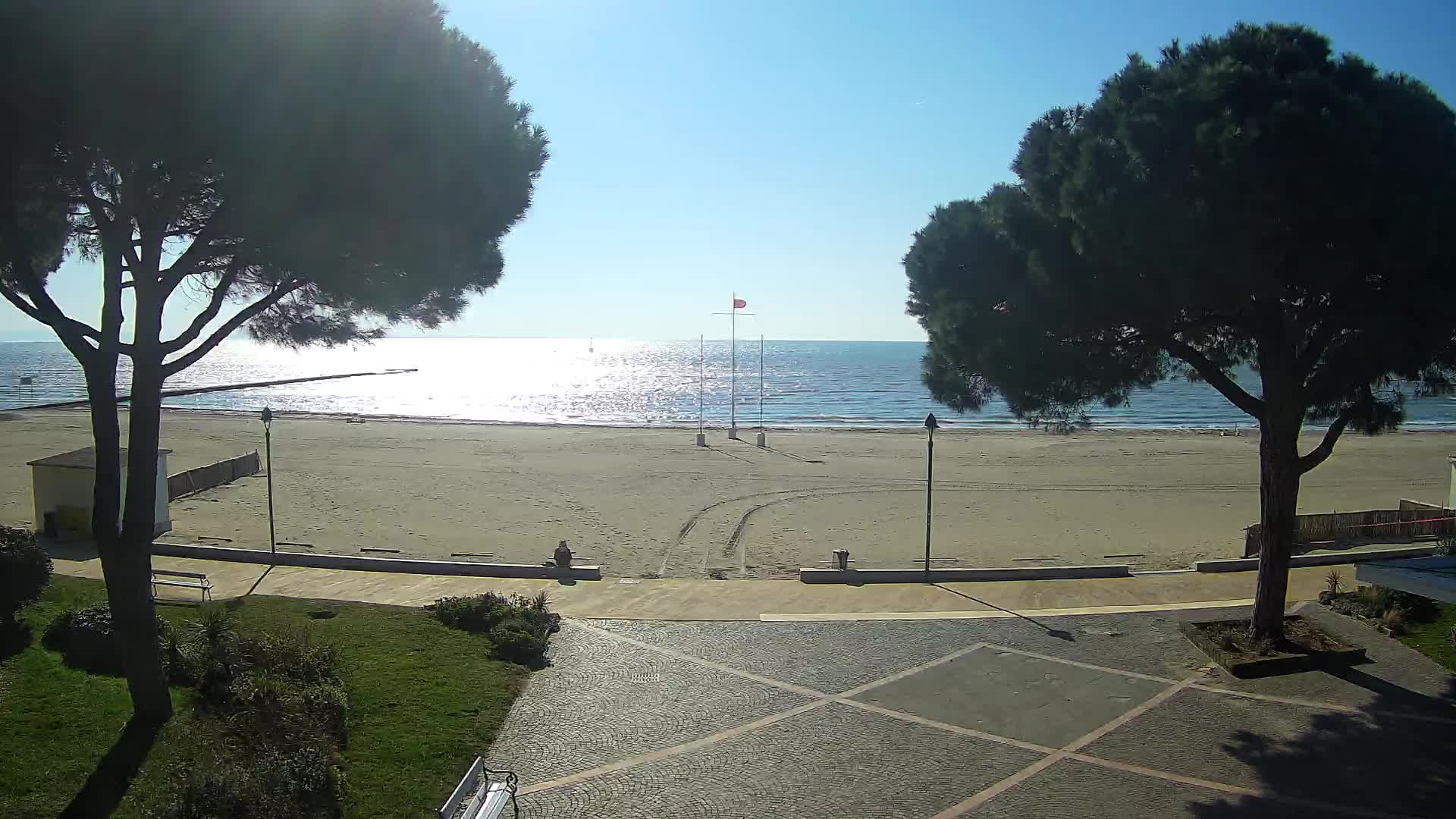 Grado Beach Webcam Entrance | Real-Time View of the Seaside