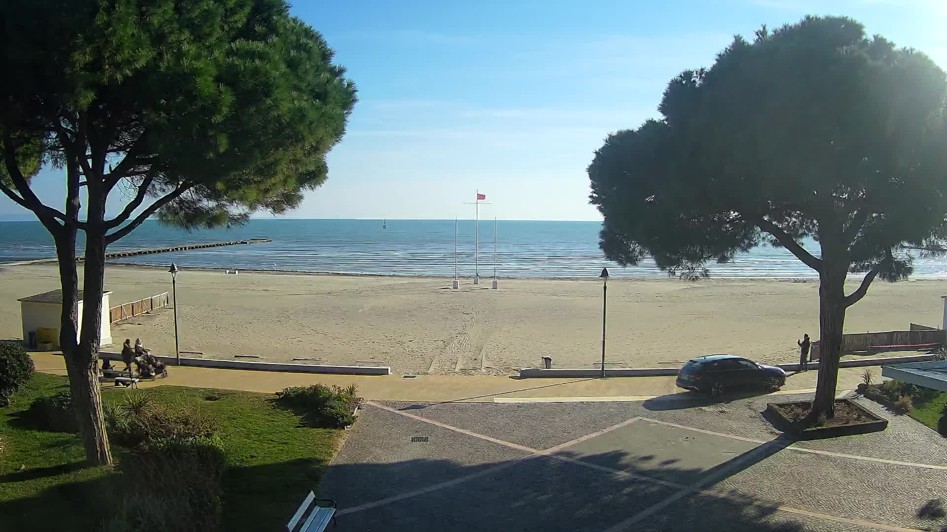 Grado Beach Webcam Entrance | Real-Time View of the Seaside