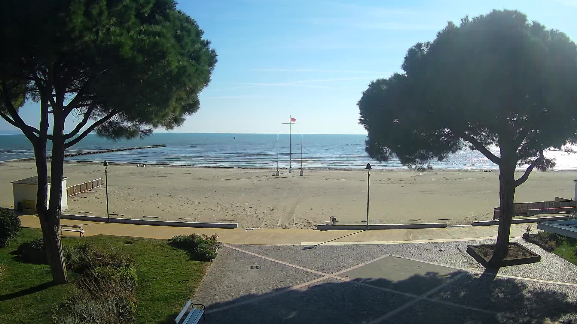 Grado Beach Webcam Entrance | Real-Time View of the Seaside