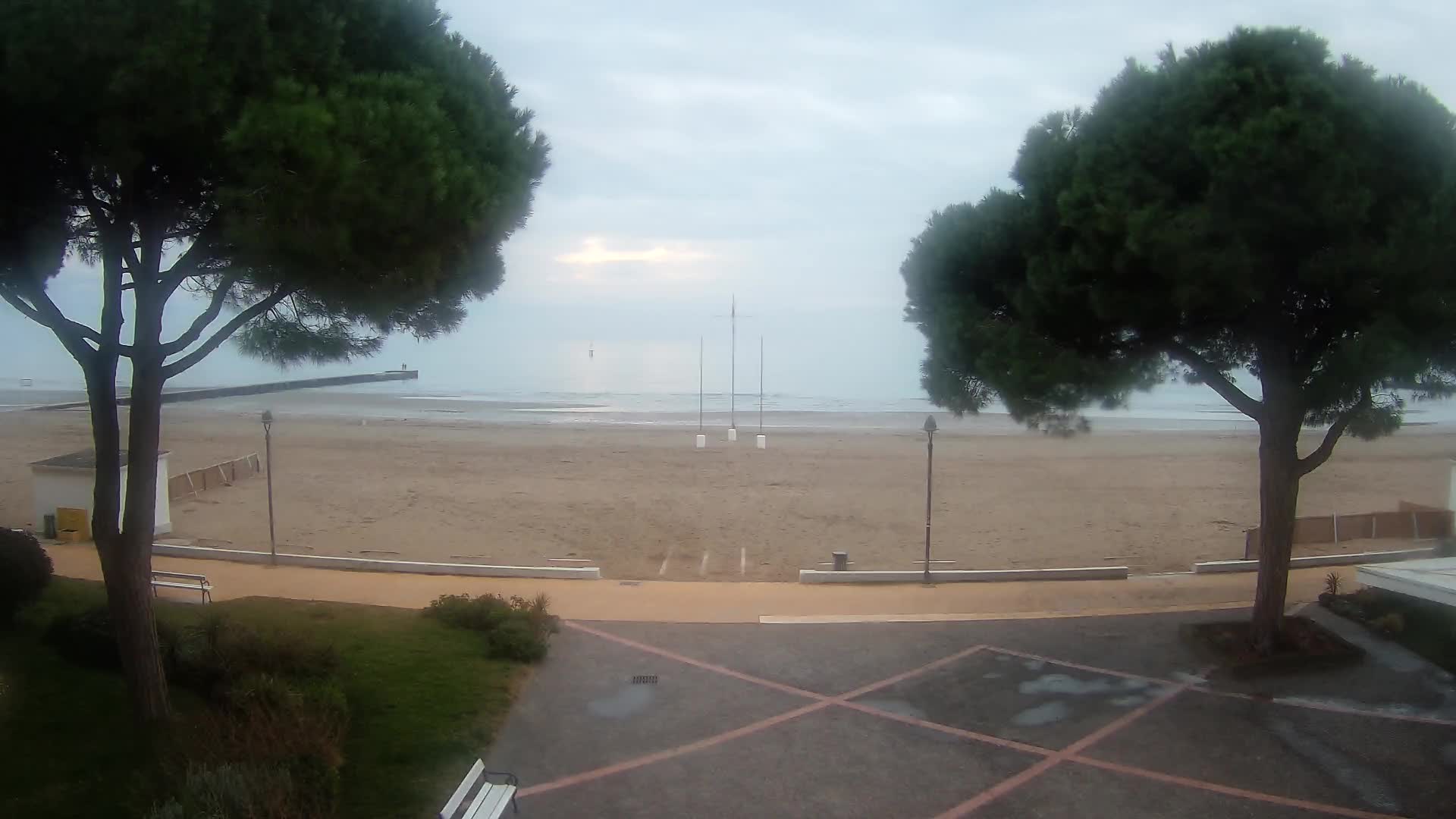 Grado Beach Webcam Entrance | Real-Time View of the Seaside