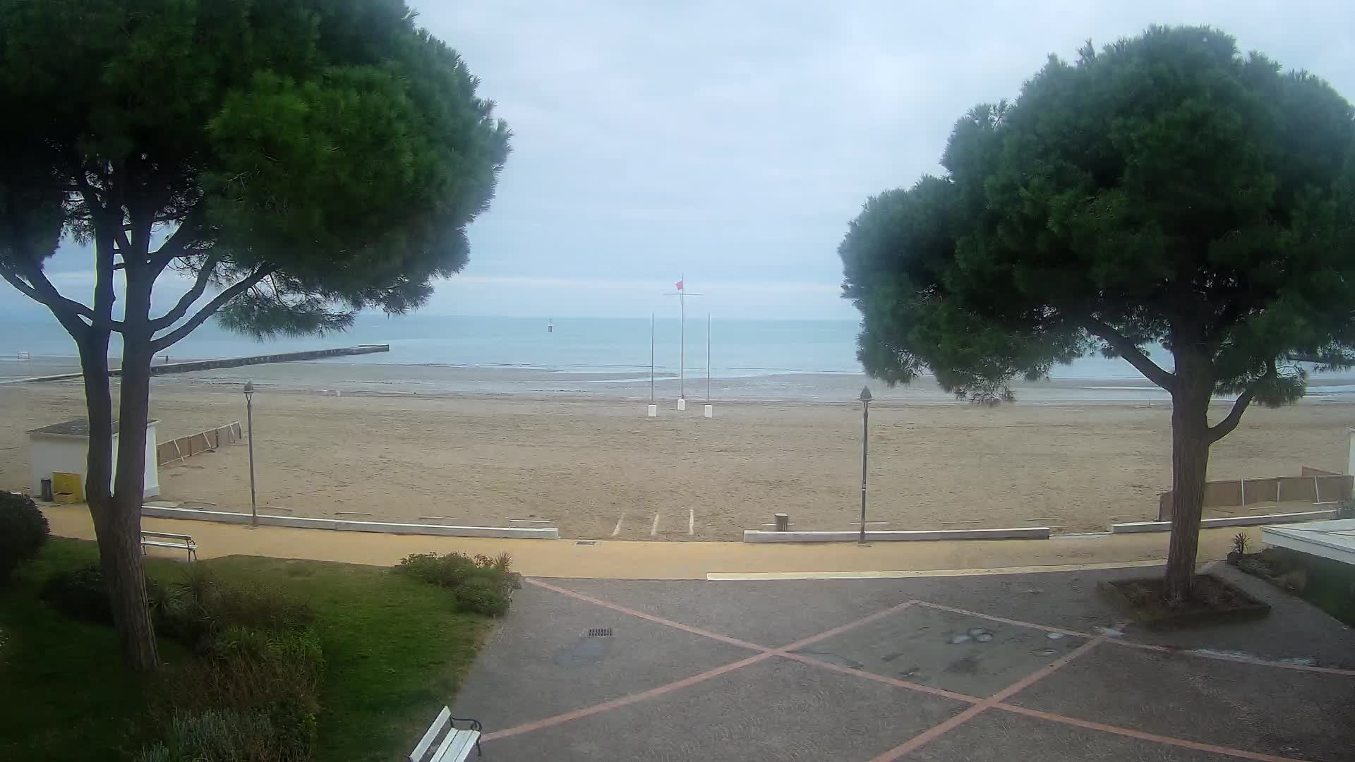 Grado Beach Webcam Entrance | Real-Time View of the Seaside