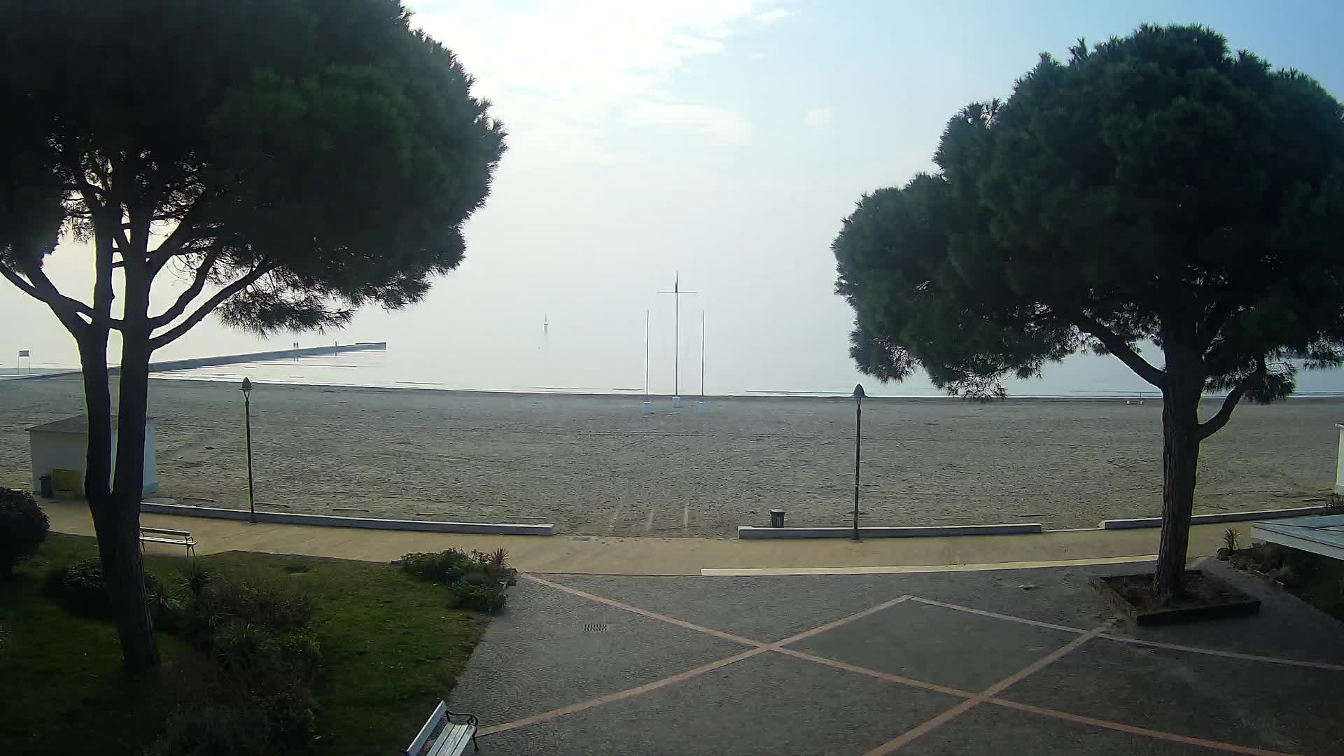 Grado Beach Webcam Entrance | Real-Time View of the Seaside