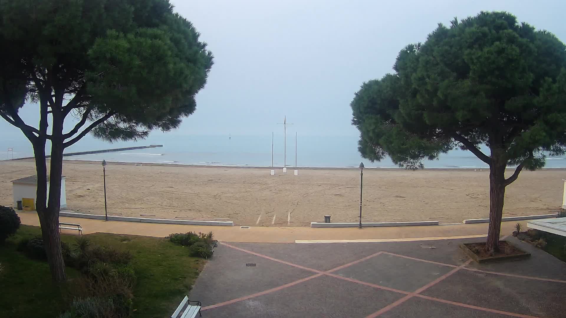 Grado Beach Webcam Entrance | Real-Time View of the Seaside