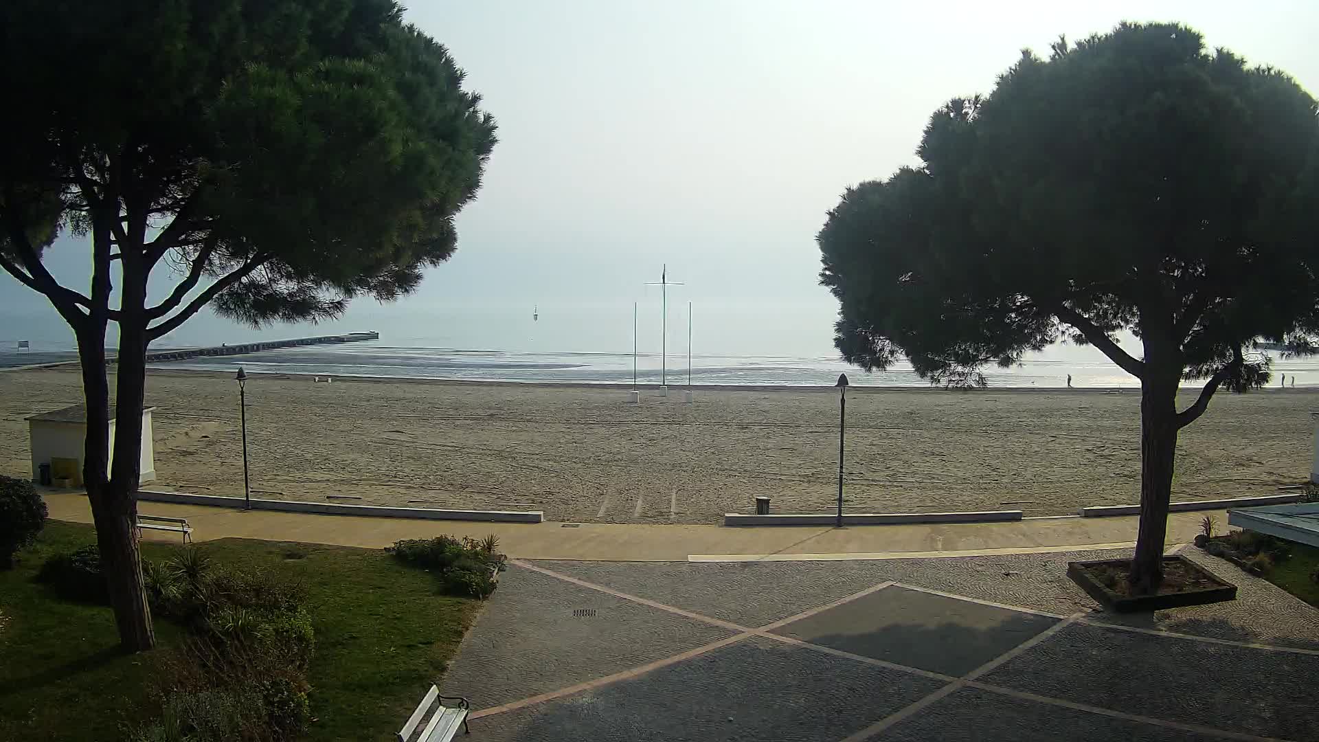 Grado Beach Webcam Entrance | Real-Time View of the Seaside