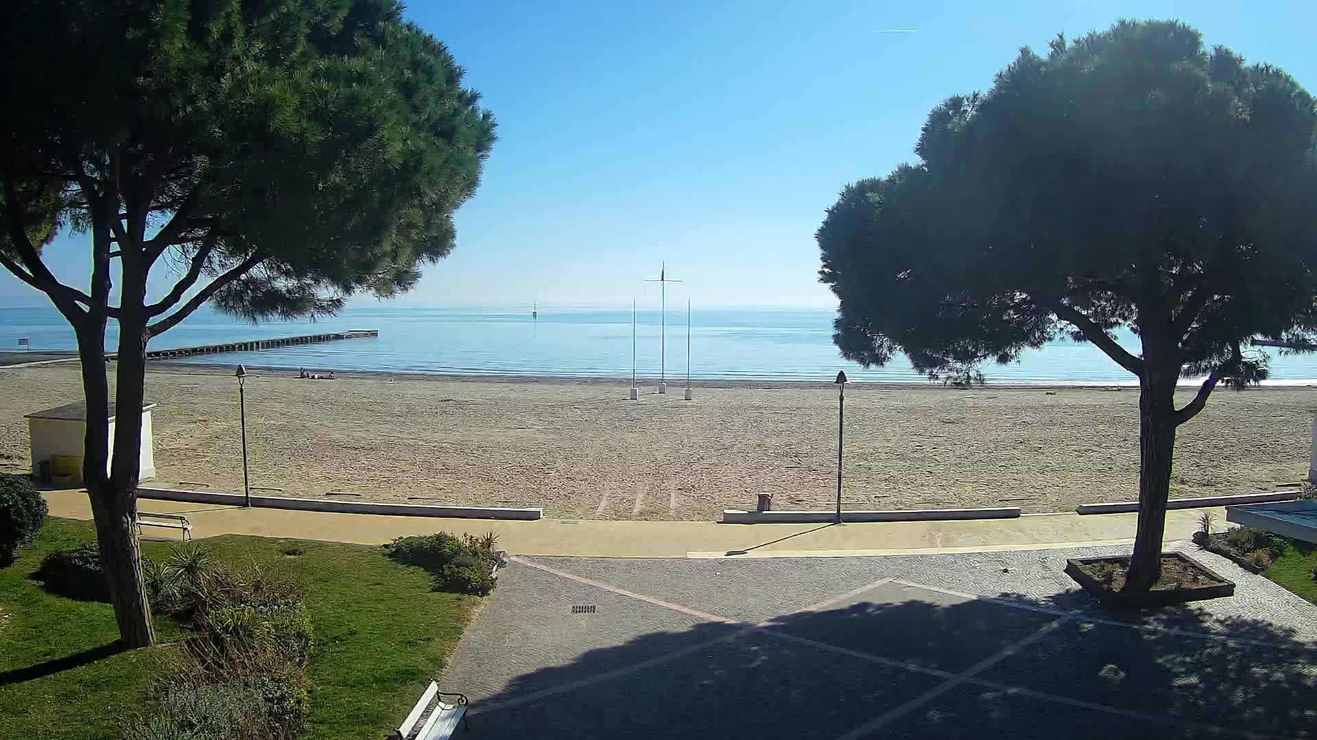 Grado Ulaz na Plažu | Pogled Uživo na Obalu