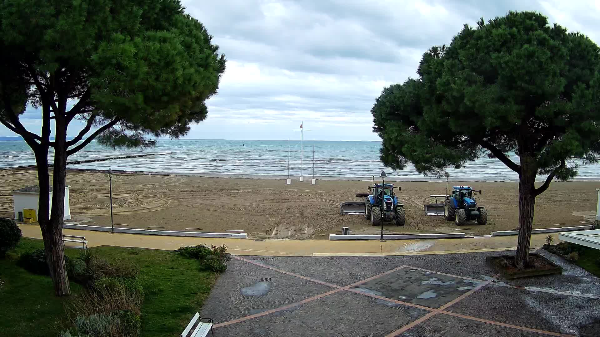 Grado Beach Webcam Entrance | Real-Time View of the Seaside