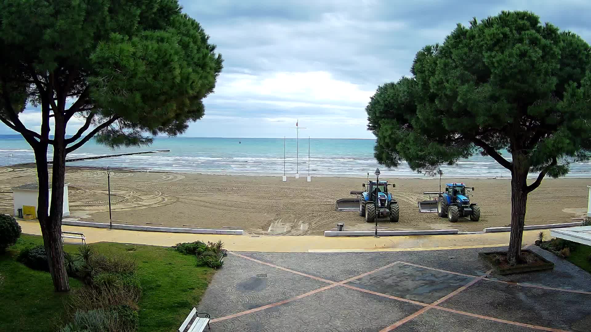 Grado Ulaz na Plažu | Pogled Uživo na Obalu