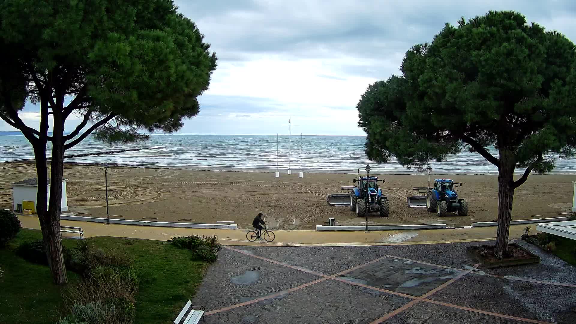 Grado Beach Webcam Entrance | Real-Time View of the Seaside