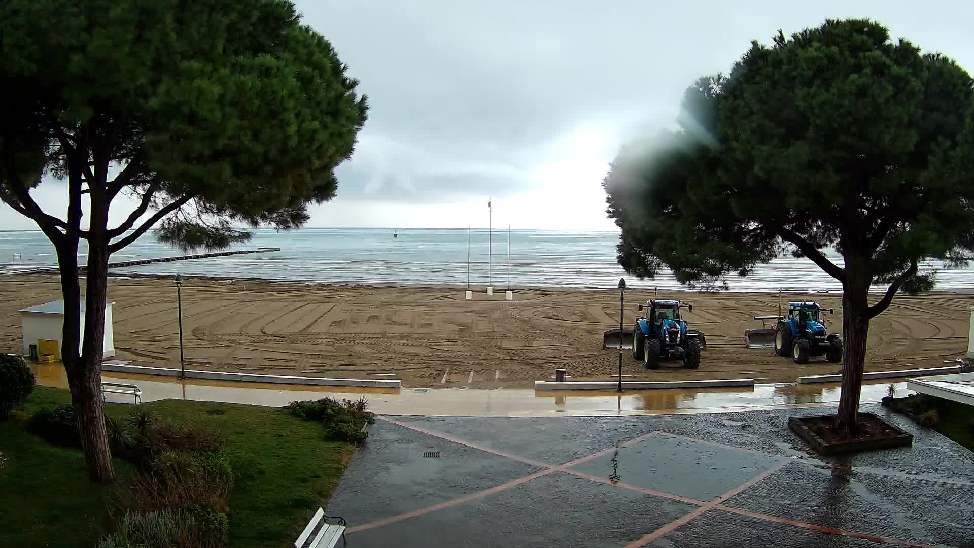 Grado Ulaz na Plažu | Pogled Uživo na Obalu