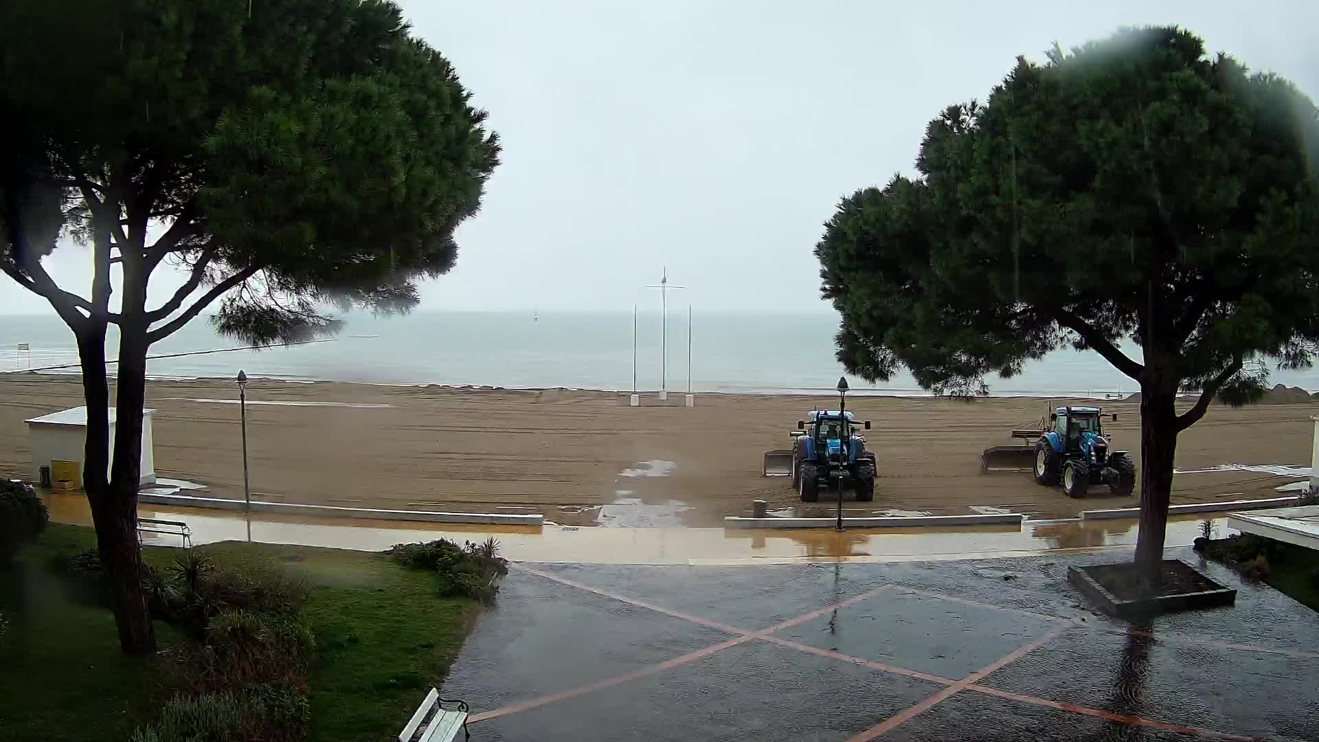 Grado Ulaz na Plažu | Pogled Uživo na Obalu