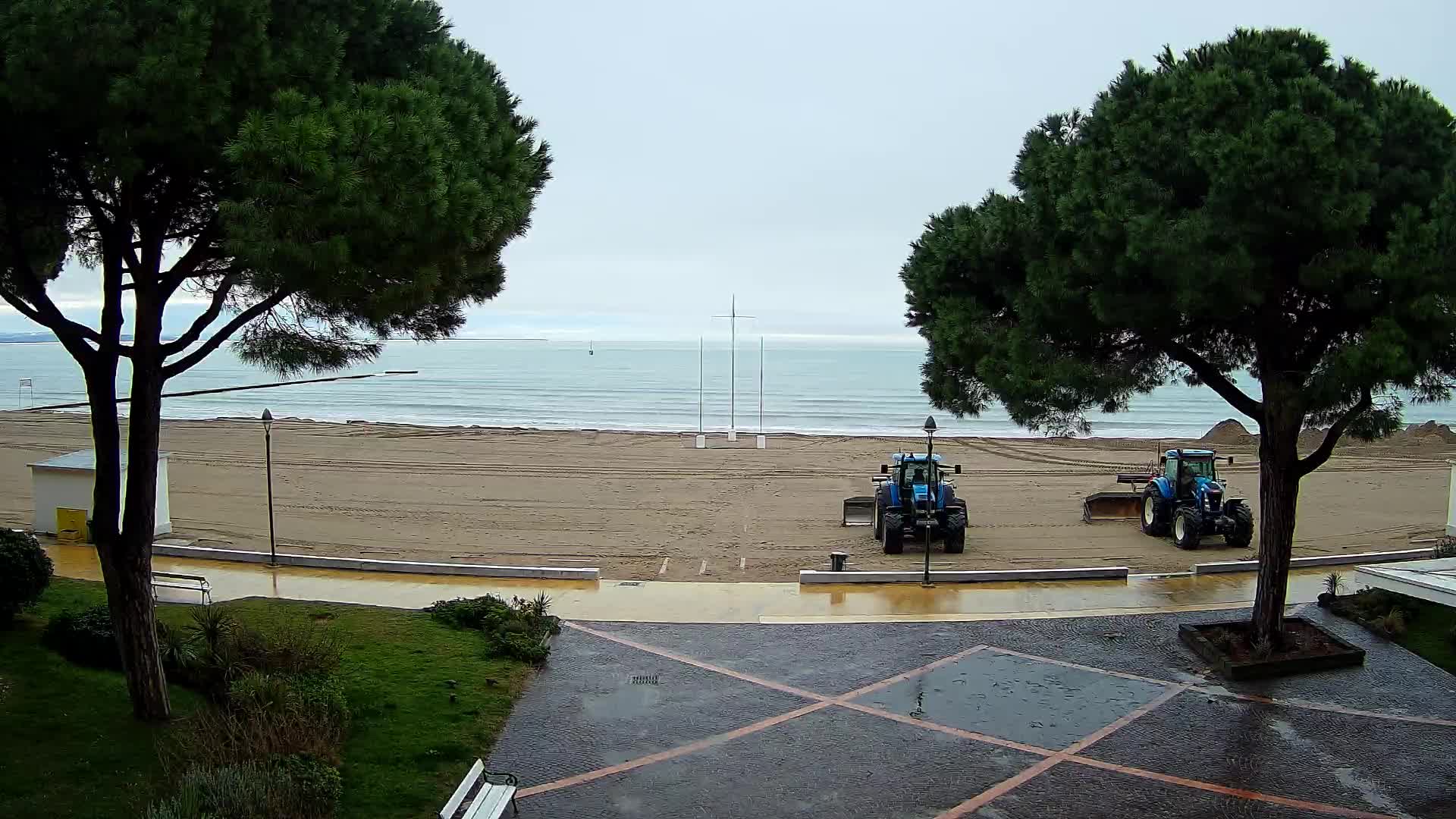 Grado Ulaz na Plažu | Pogled Uživo na Obalu