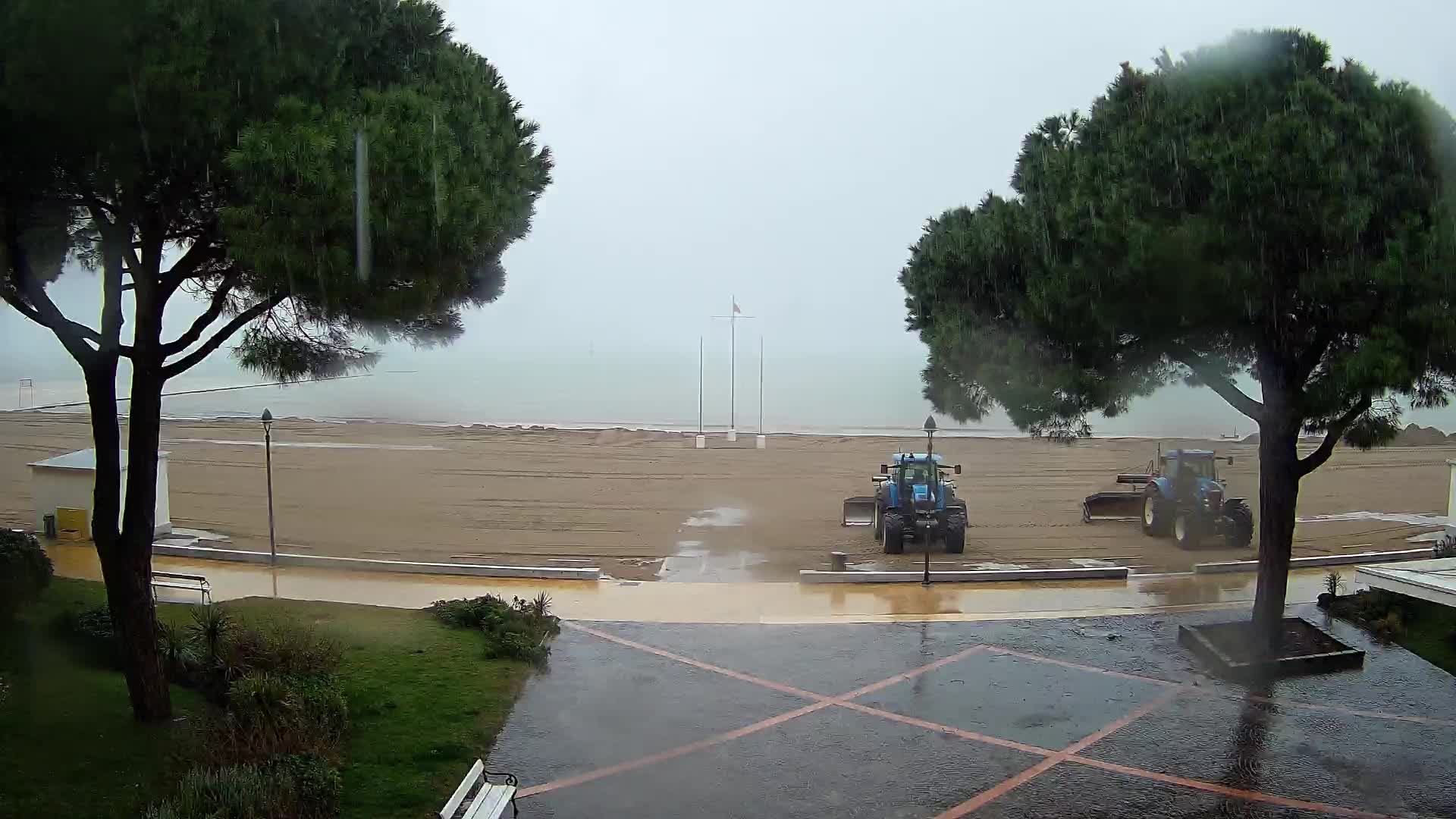 Grado Ulaz na Plažu | Pogled Uživo na Obalu