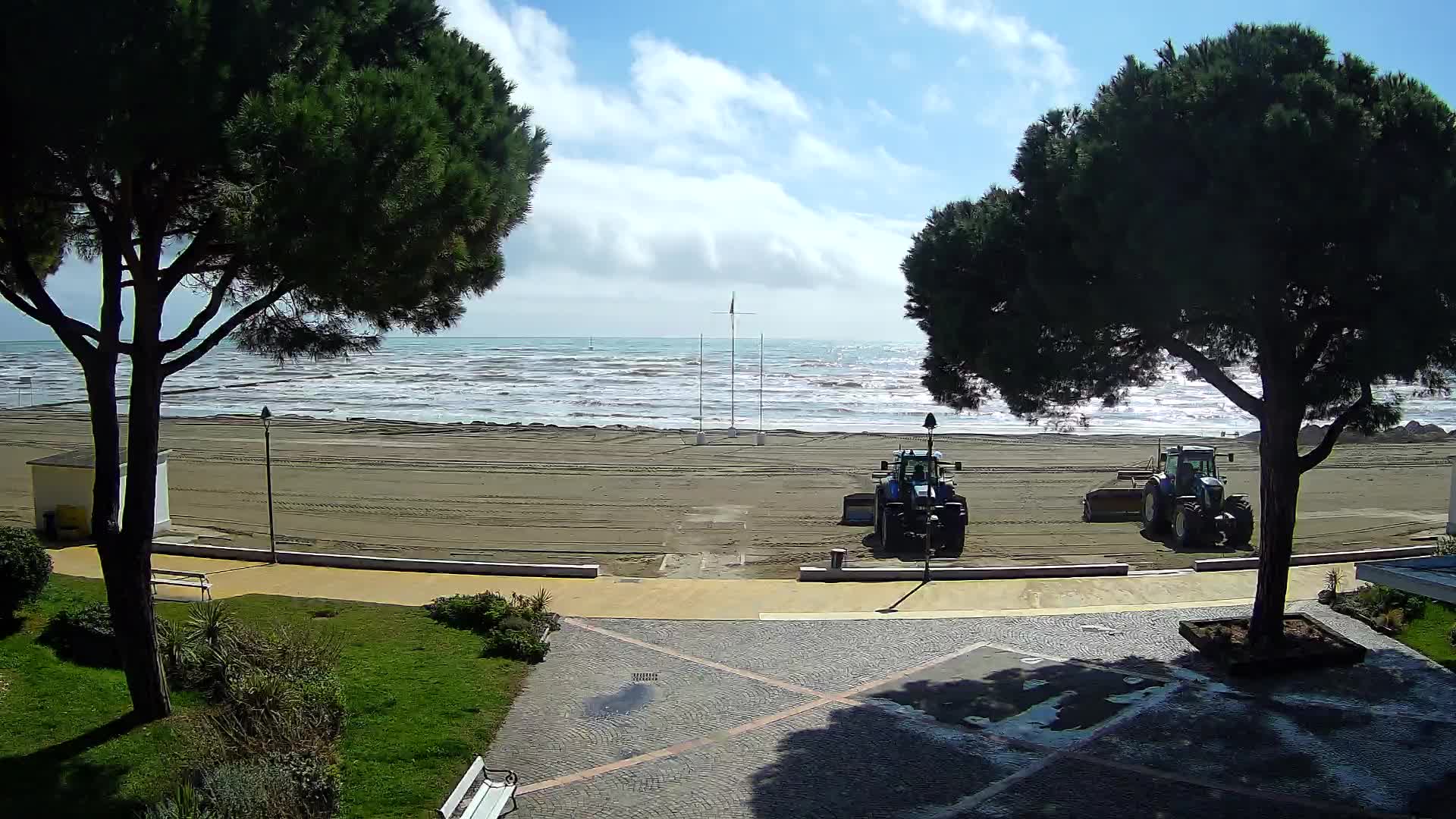 Grado Beach Webcam Entrance | Real-Time View of the Seaside