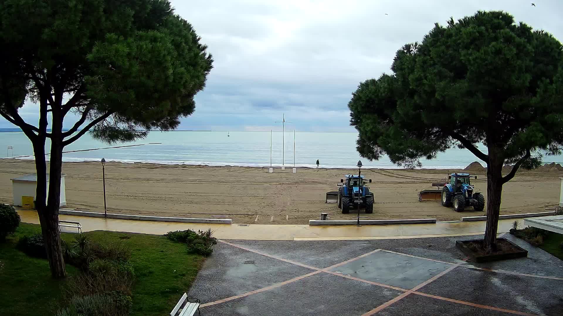 Grado Beach Webcam Entrance | Real-Time View of the Seaside