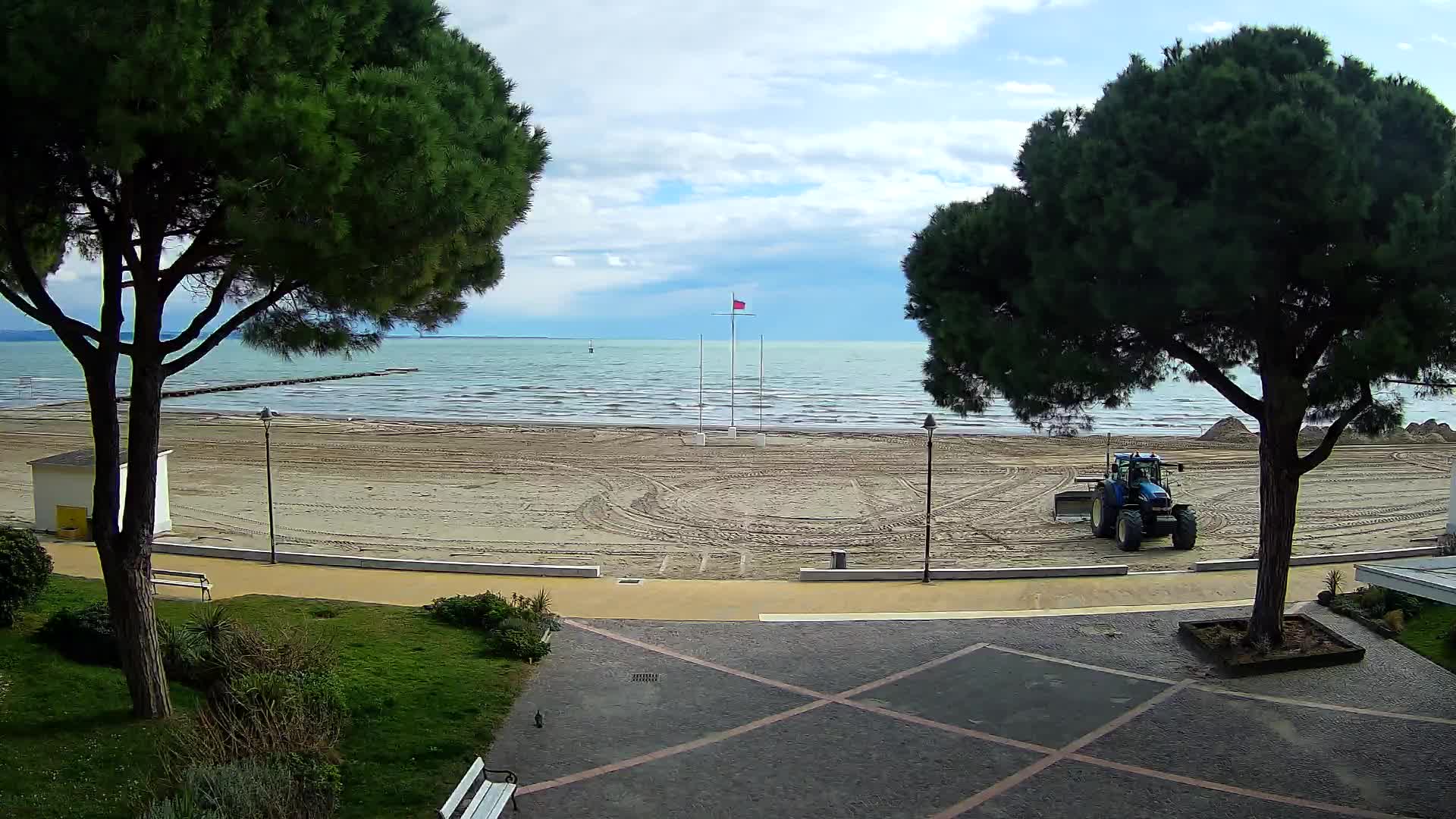 Grado Beach Webcam Entrance | Real-Time View of the Seaside