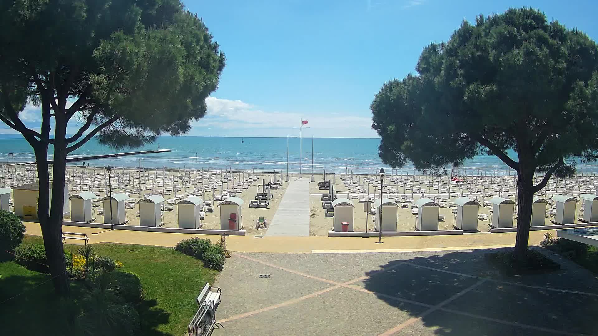 Grado Beach Webcam Entrance | Real-Time View of the Seaside