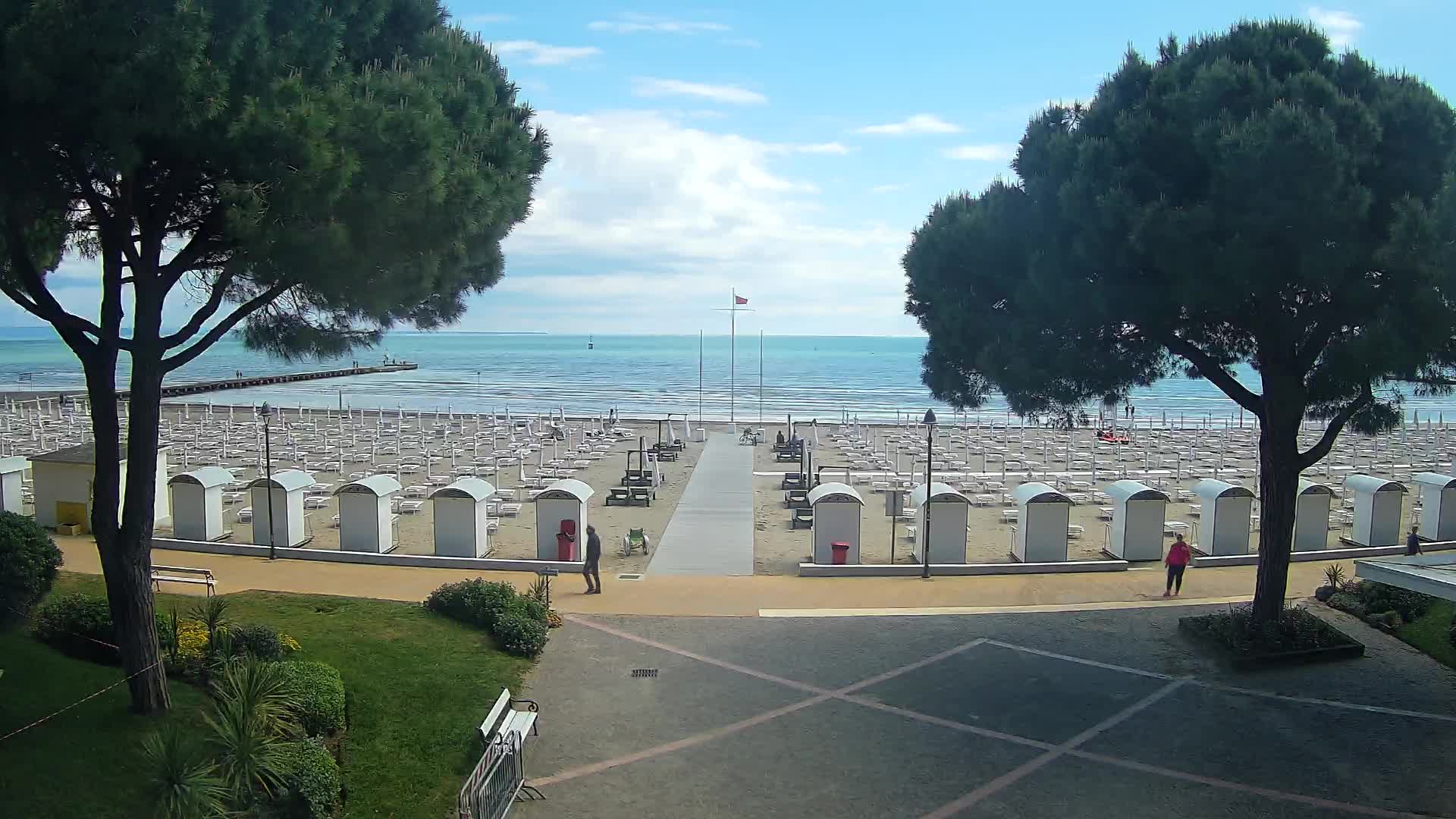 Grado Beach Webcam Entrance | Real-Time View of the Seaside