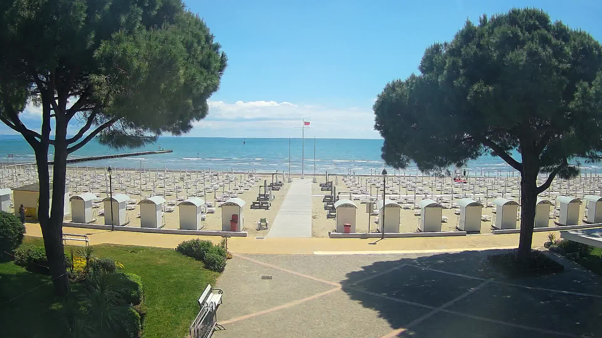 Grado Beach Webcam Entrance | Real-Time View of the Seaside
