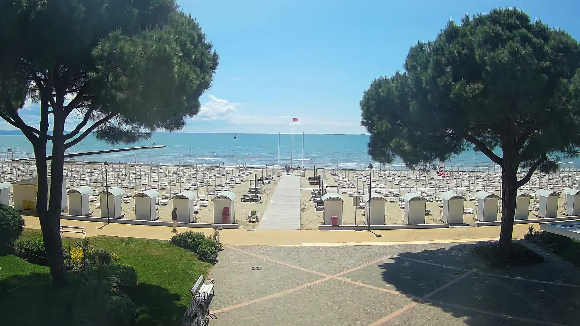 Grado Beach Webcam Entrance | Real-Time View of the Seaside
