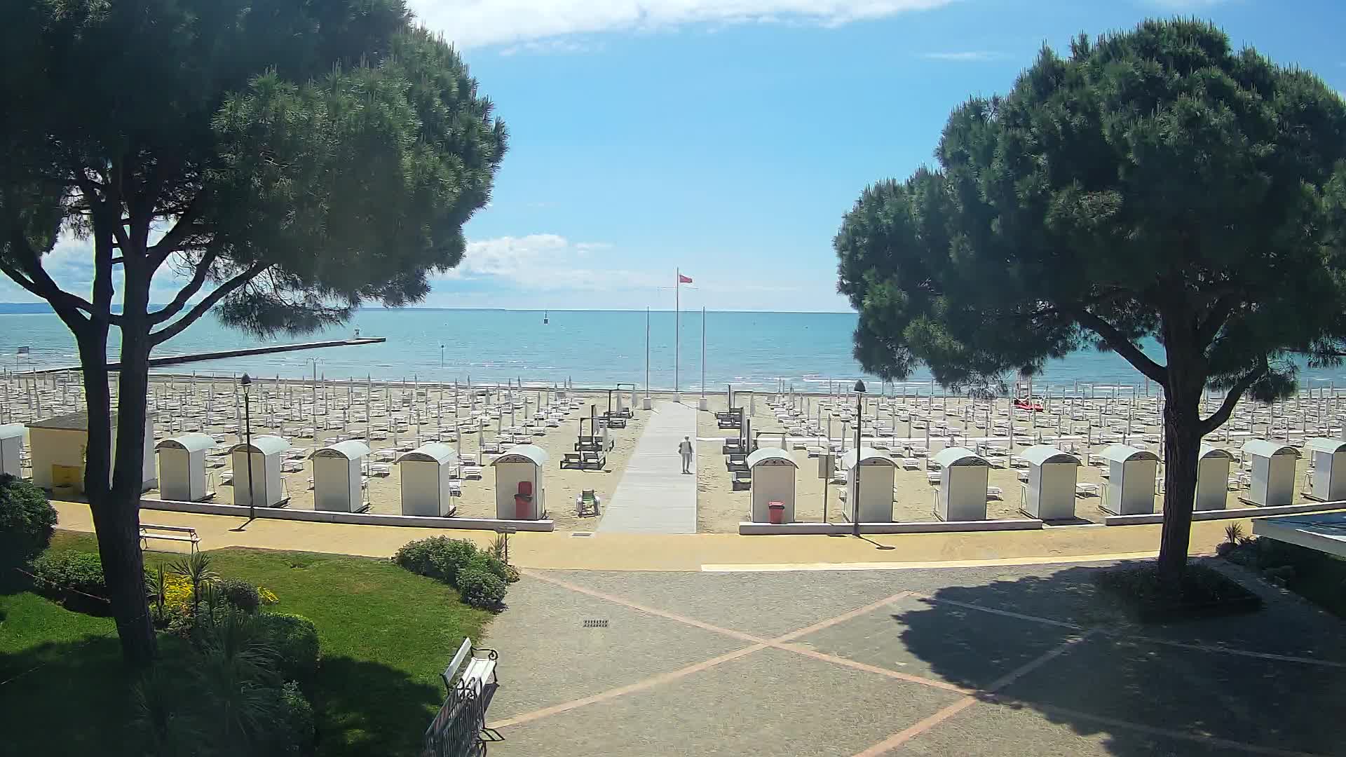 Grado Beach Webcam Entrance | Real-Time View of the Seaside