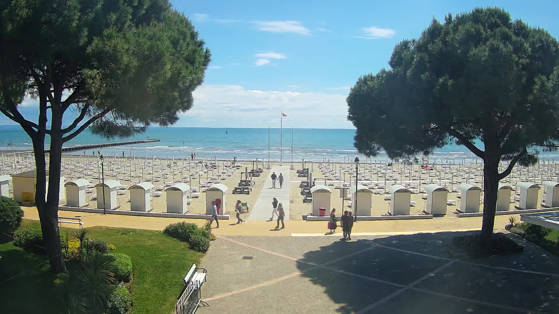 Grado Beach Webcam Entrance | Real-Time View of the Seaside