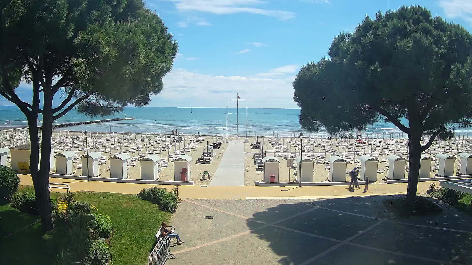 Grado Beach Webcam Entrance | Real-Time View of the Seaside