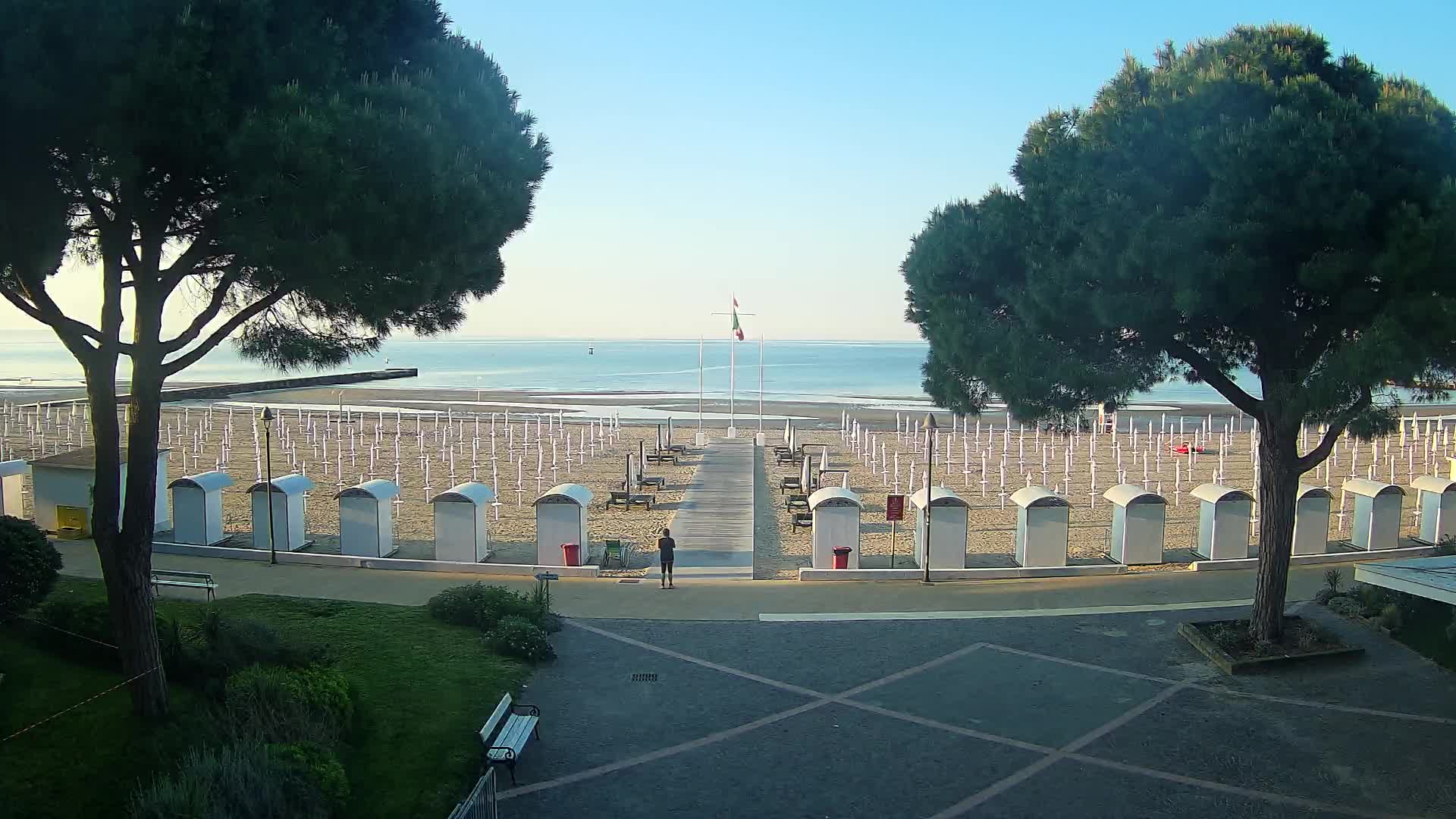 Grado Beach Webcam Entrance | Real-Time View of the Seaside