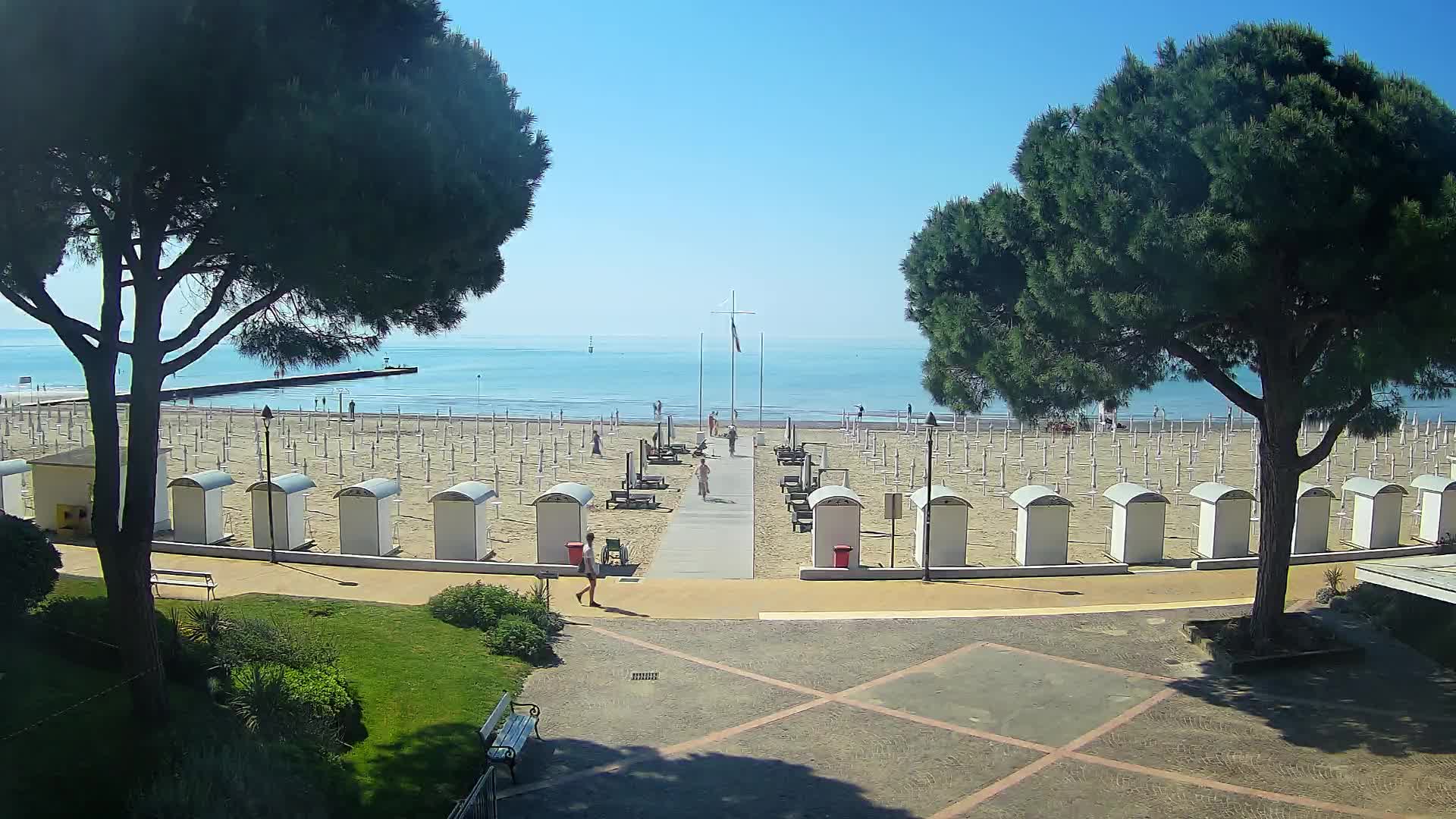 Grado Ulaz na Plažu | Pogled Uživo na Obalu