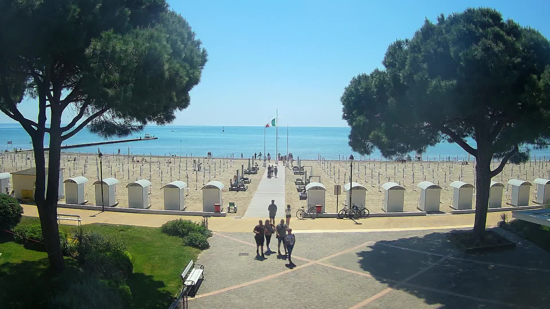 Grado Beach Webcam Entrance | Real-Time View of the Seaside