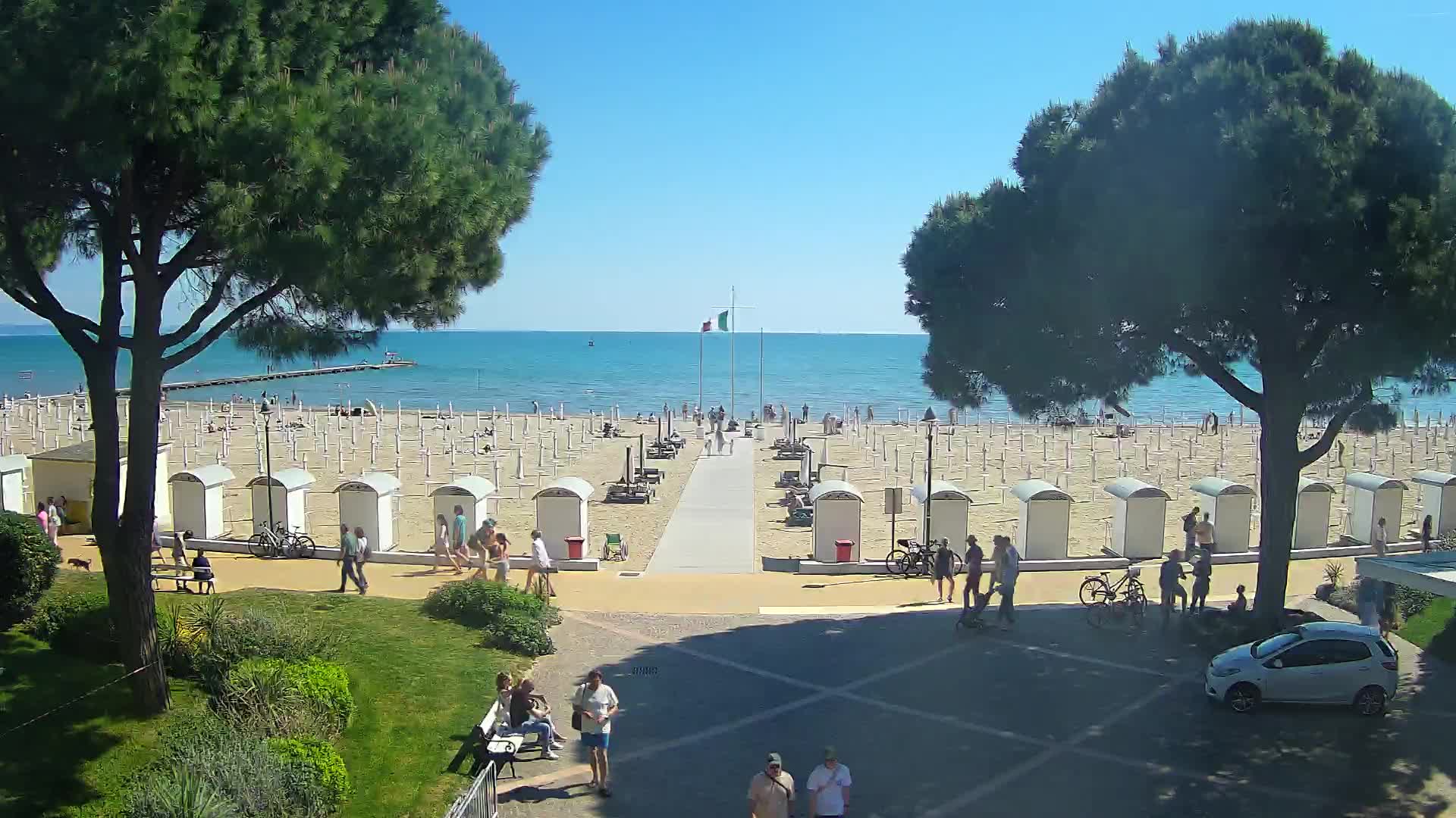 Grado Ulaz na Plažu | Pogled Uživo na Obalu