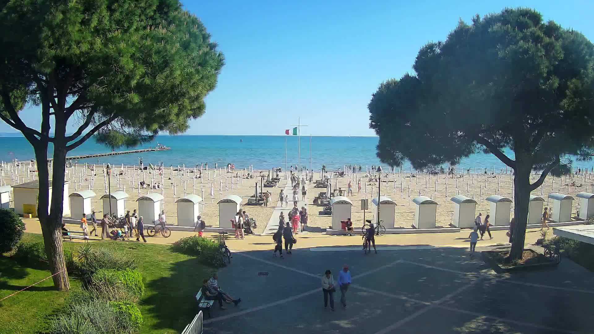 Grado Ulaz na Plažu | Pogled Uživo na Obalu