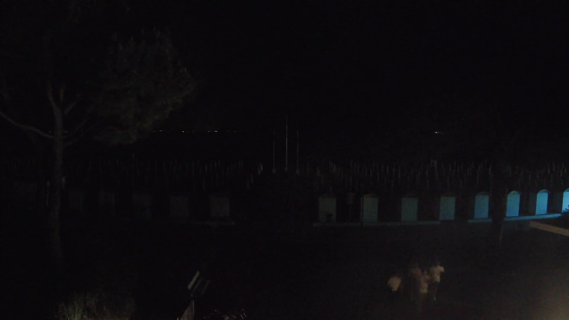 Grado Ulaz na Plažu | Pogled Uživo na Obalu