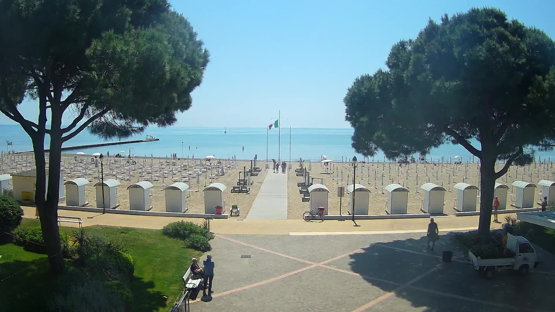 Grado Beach Webcam Entrance | Real-Time View of the Seaside
