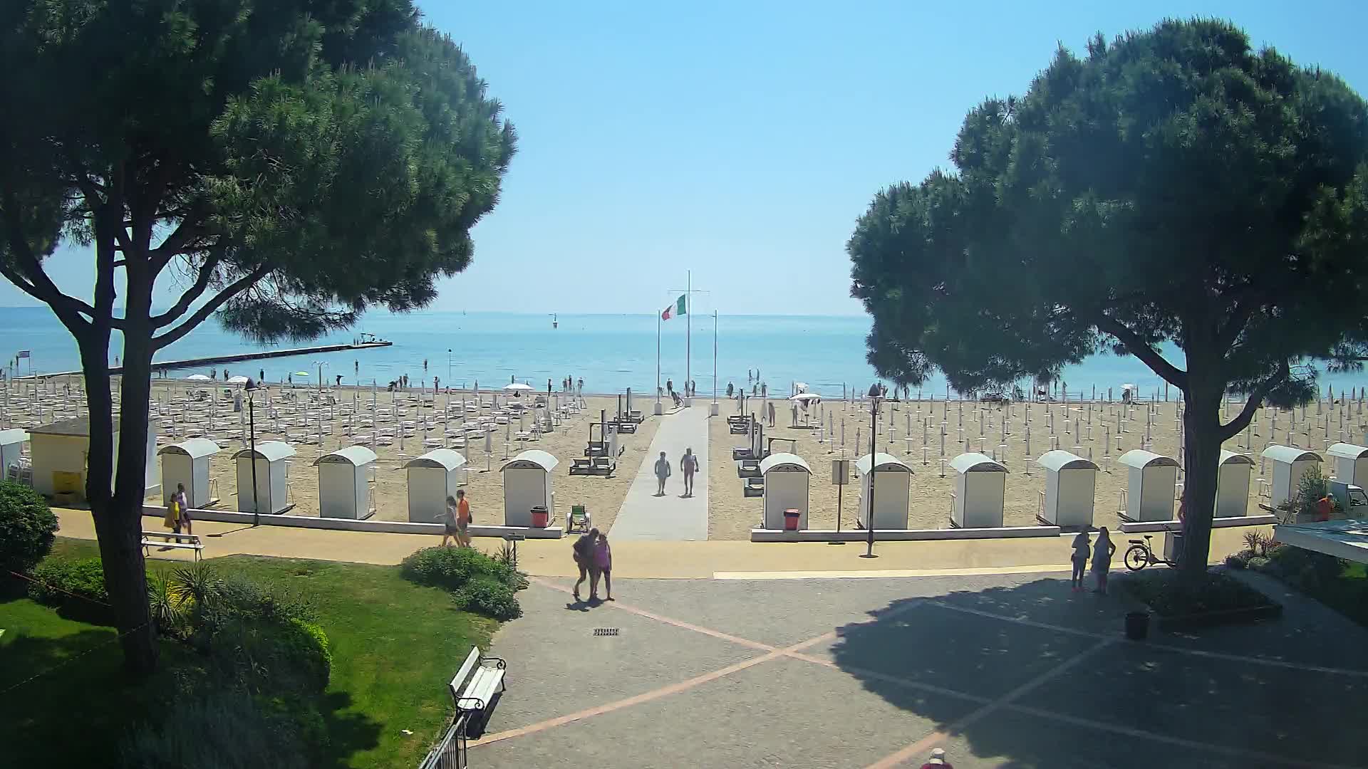 Grado Beach Webcam Entrance | Real-Time View of the Seaside