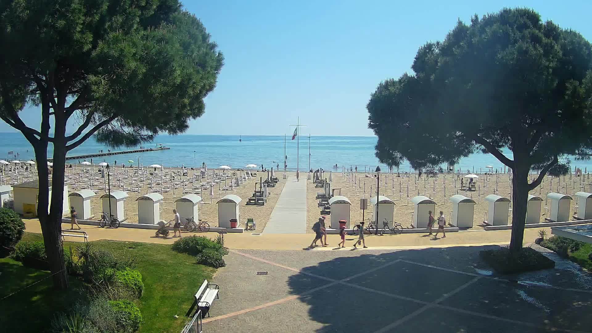 Grado Beach Webcam Entrance | Real-Time View of the Seaside