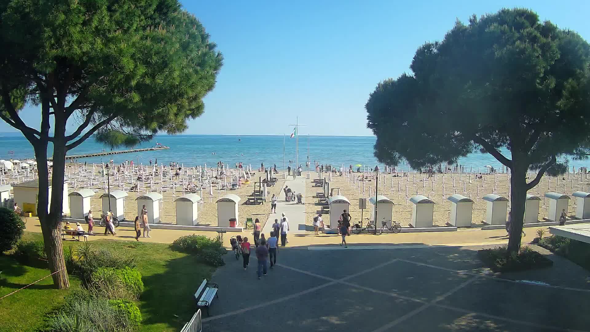 Grado Beach Webcam Entrance | Real-Time View of the Seaside