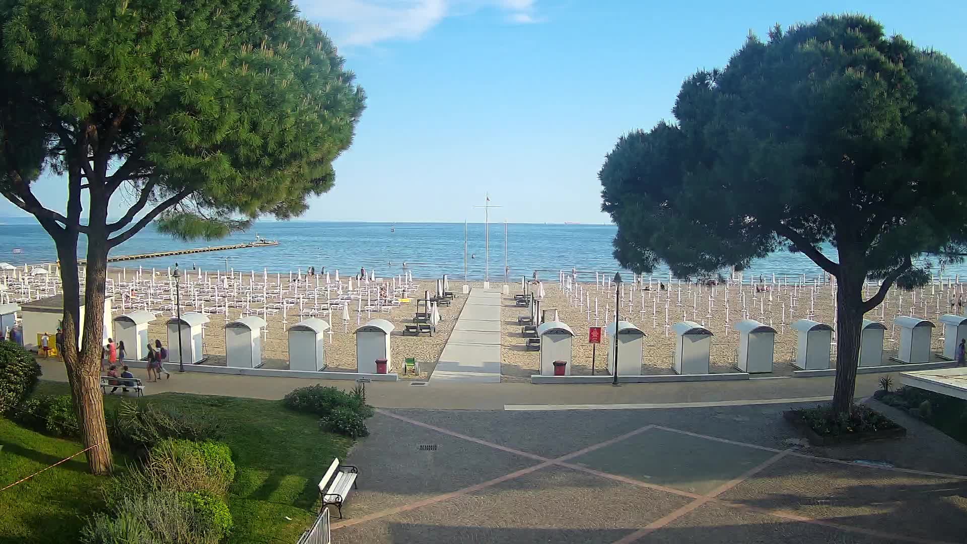 Grado Beach Webcam Entrance | Real-Time View of the Seaside