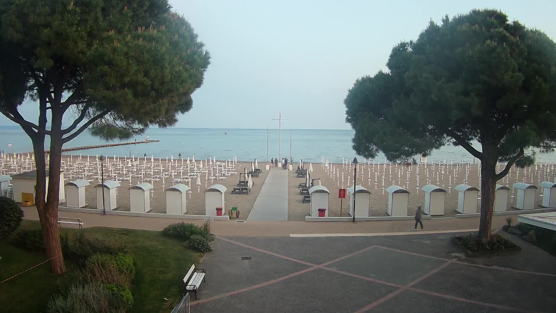 Grado Ulaz na Plažu | Pogled Uživo na Obalu
