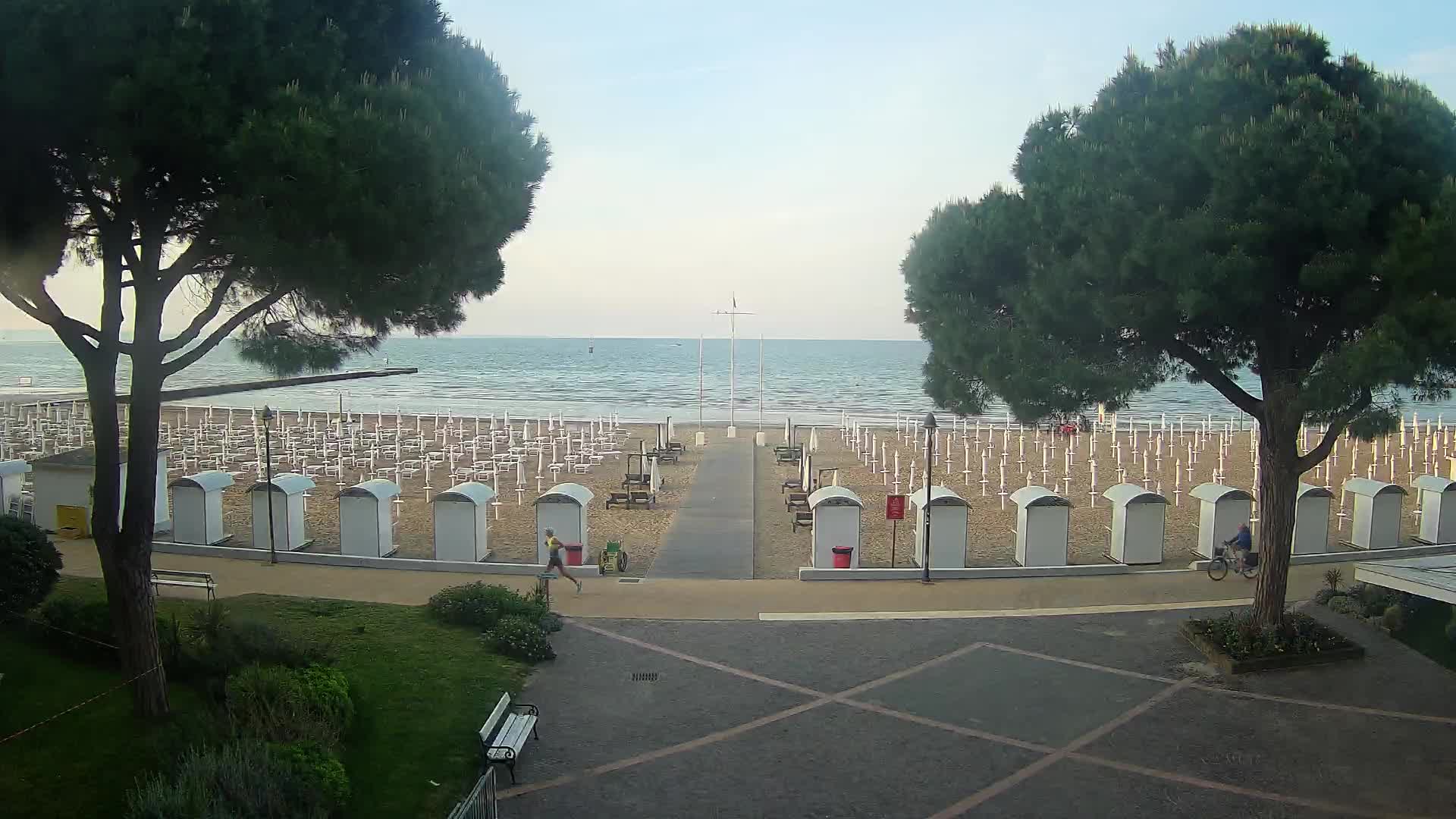 Grado Beach Webcam Entrance | Real-Time View of the Seaside