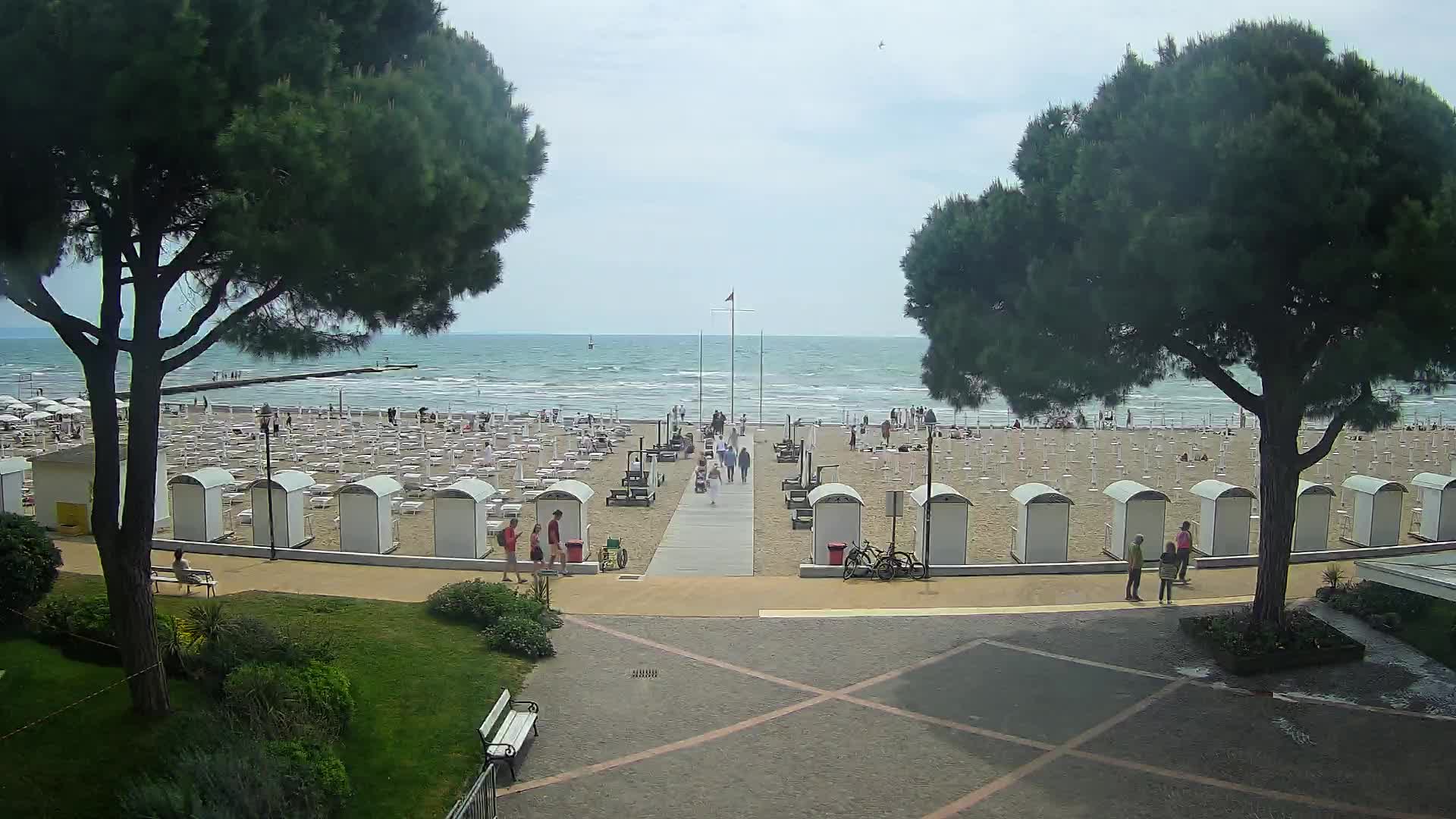 Grado Ulaz na Plažu | Pogled Uživo na Obalu